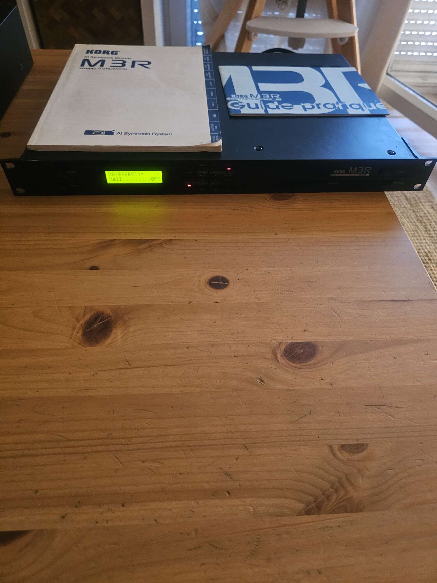 Korg M3R (Korg M1) - Synthétiseur Vintage - Expandeur - Accessoires - Excellent Etat/Révisé