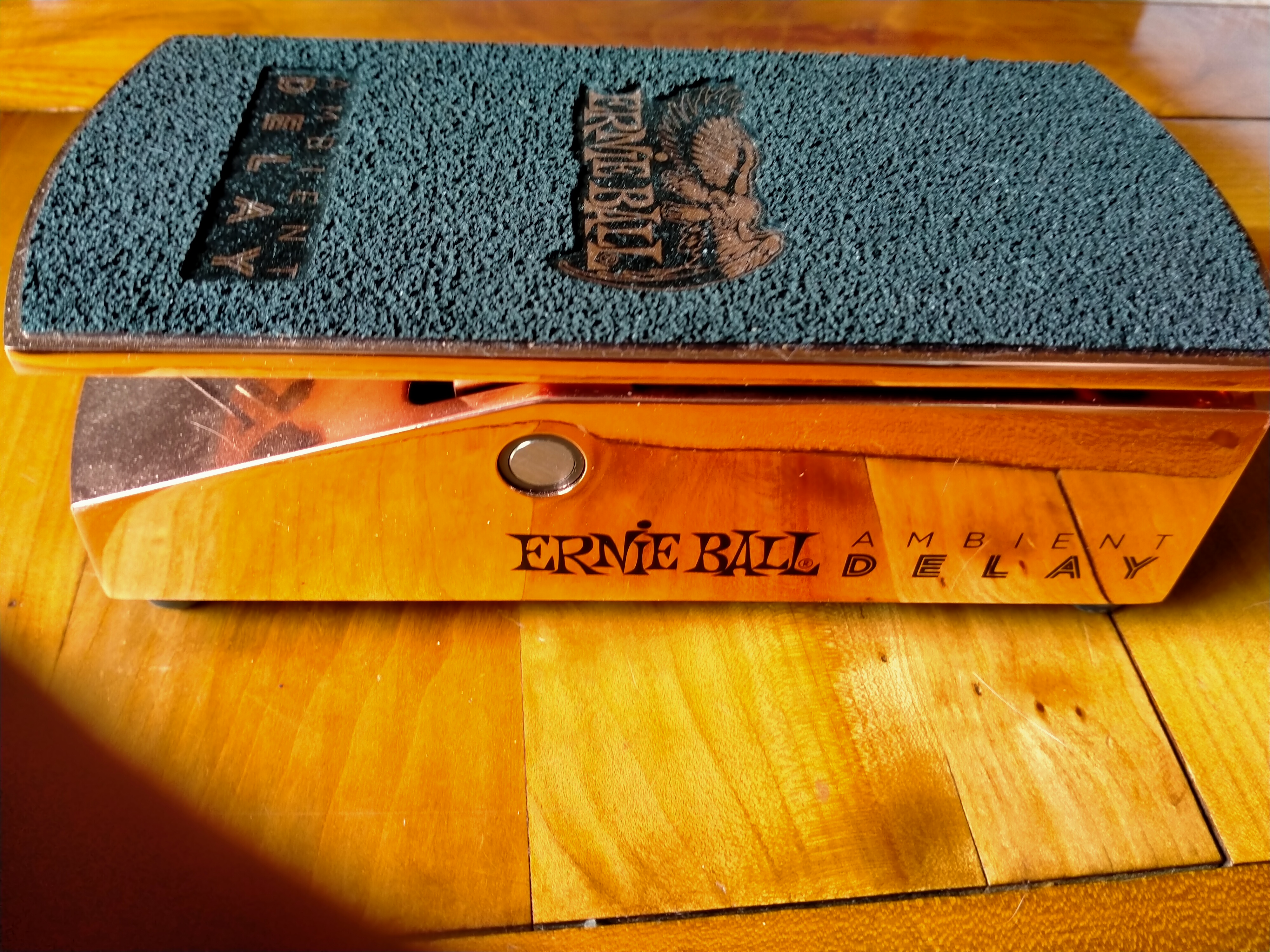 Vds  Ernie Ball Ambient Delay