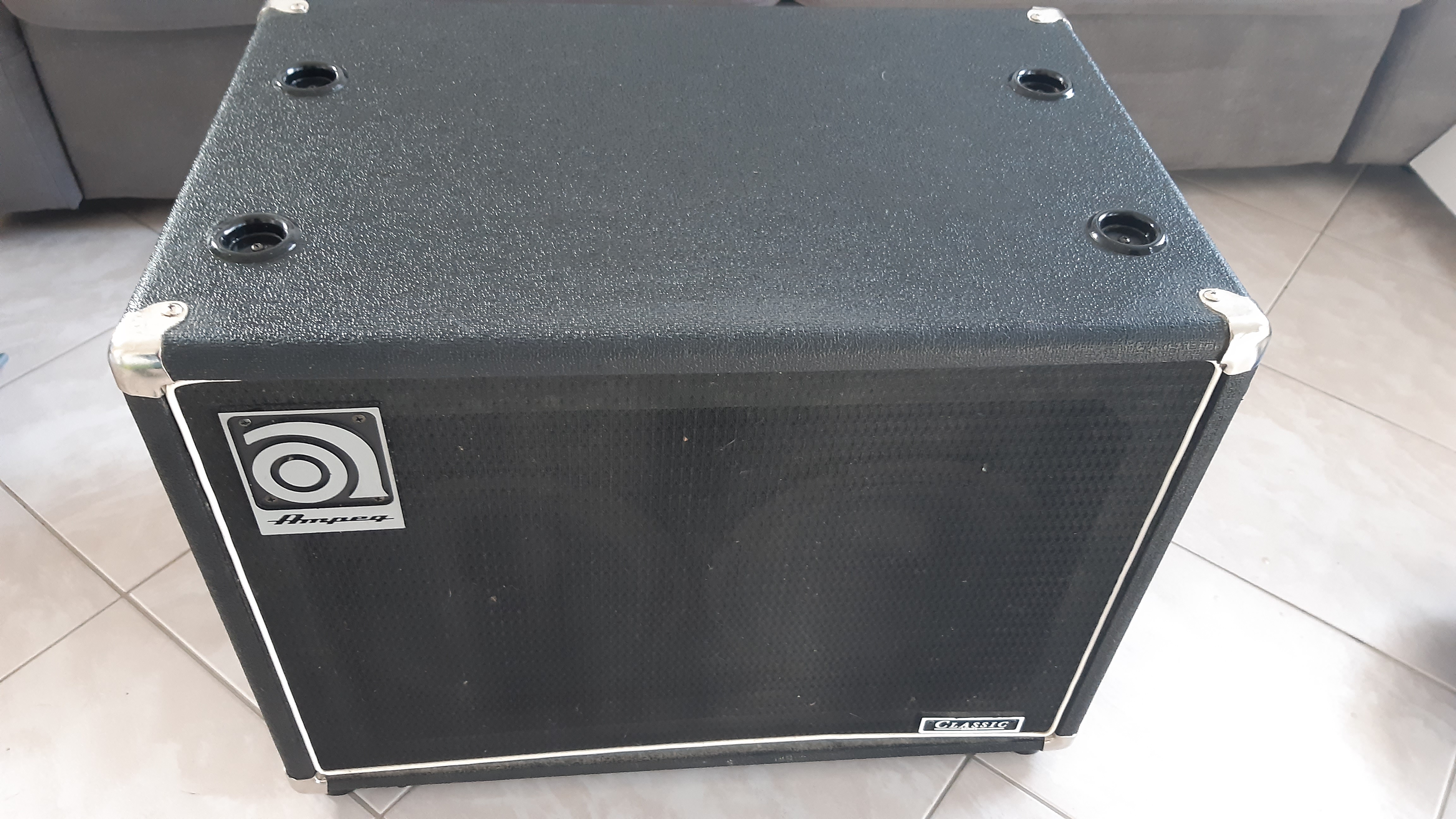 Enceinte AMPEG SVT 210 HE . USA