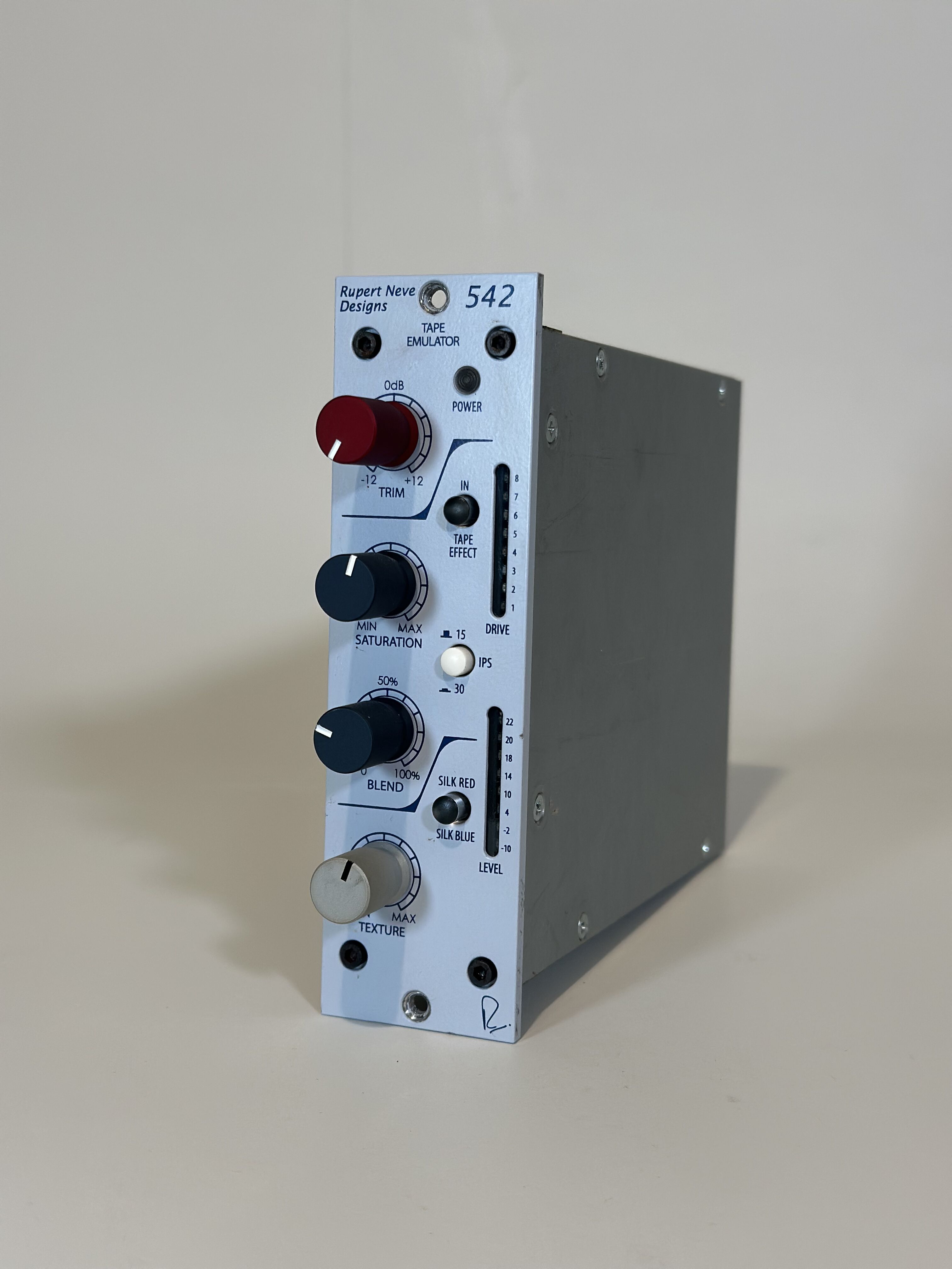 Rupert Neve Designs 542 – Tape Emulator