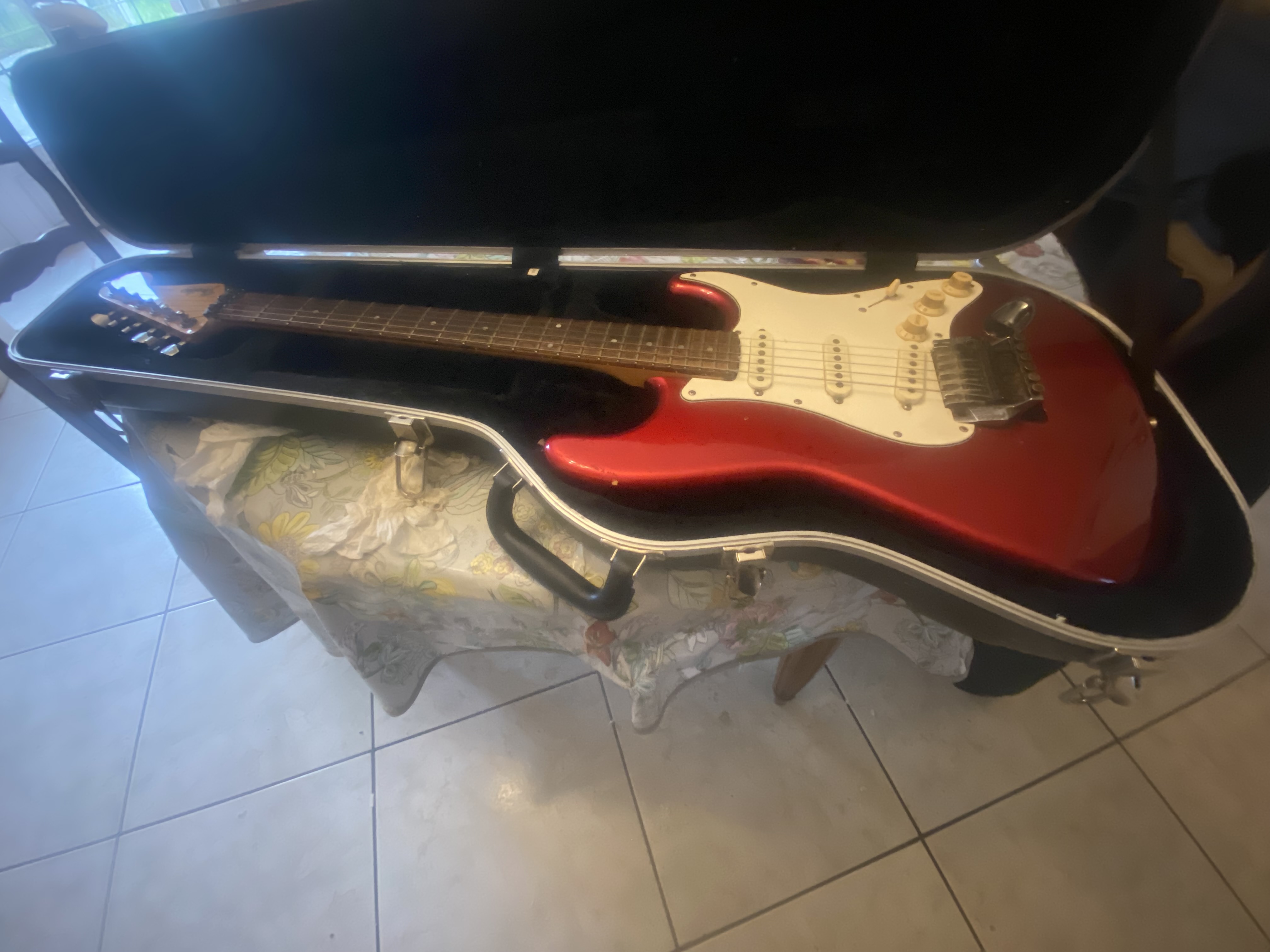 Fender strat KAHLER 1990