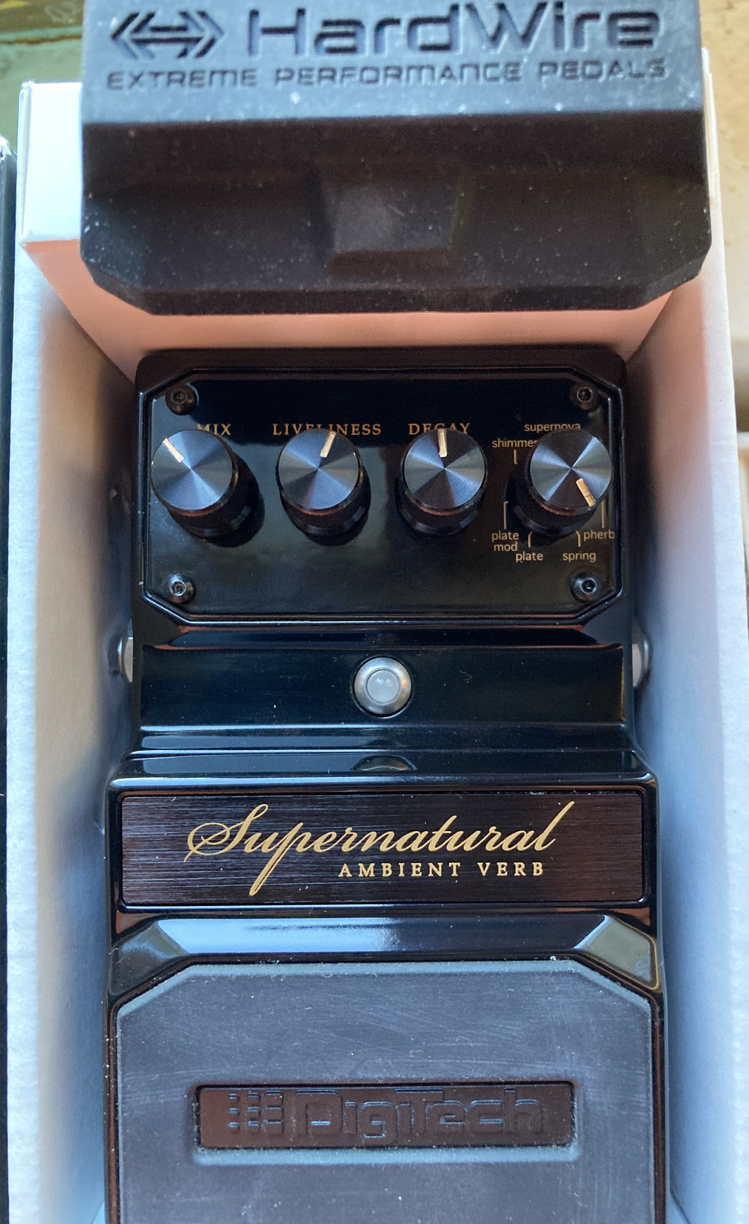 Vends Hardwire supernatural TBE