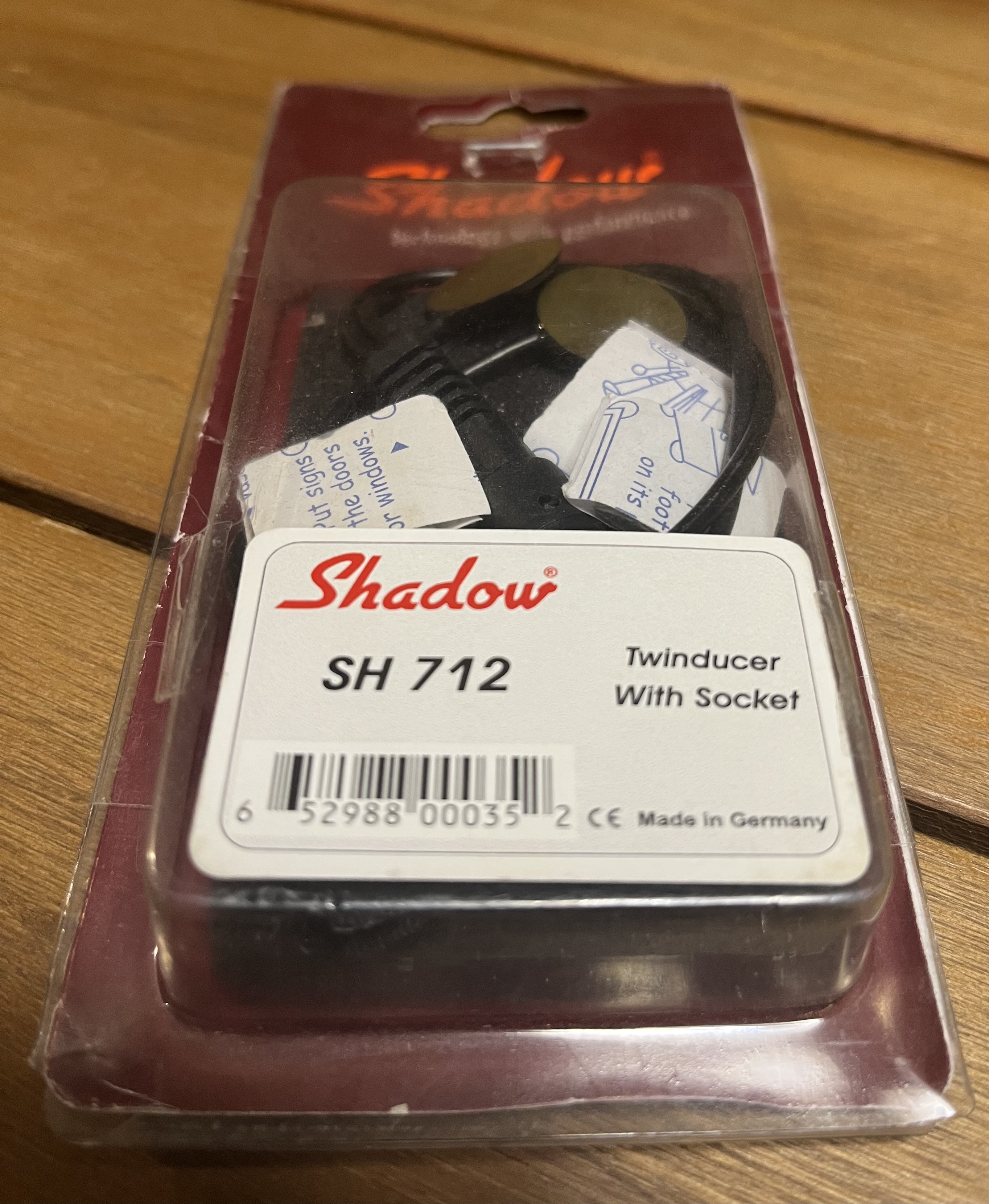 Shadow SH 712