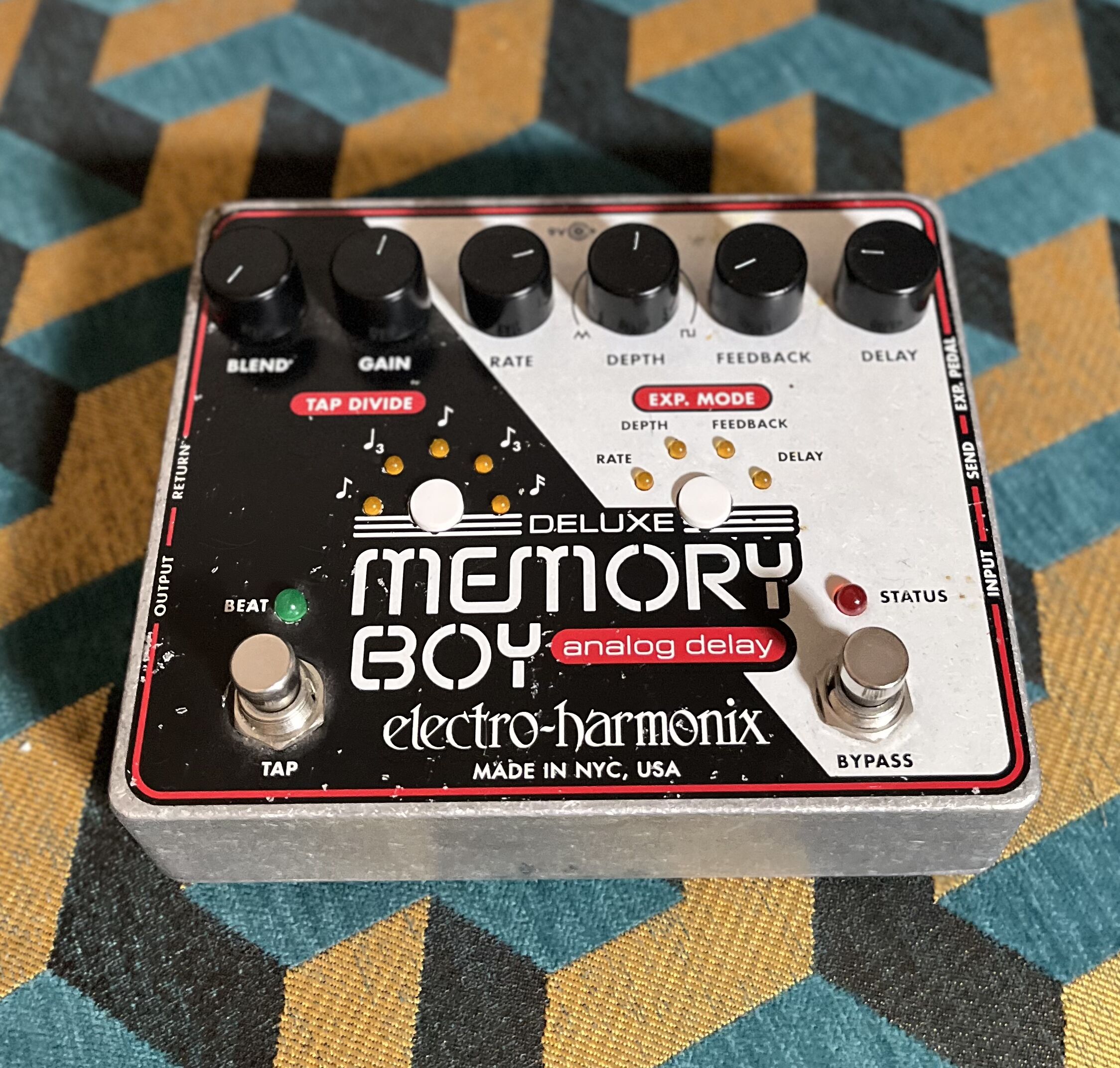 Pédale Delay Electro-Harmonix Deluxe Memory Boy