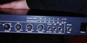Vends compresseur limiteur deesseur FET SCV audio SRL-2