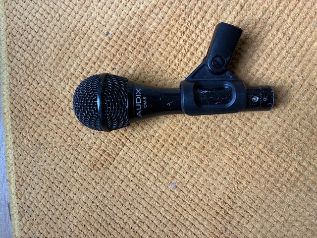 Vends micro AUDIX OM5