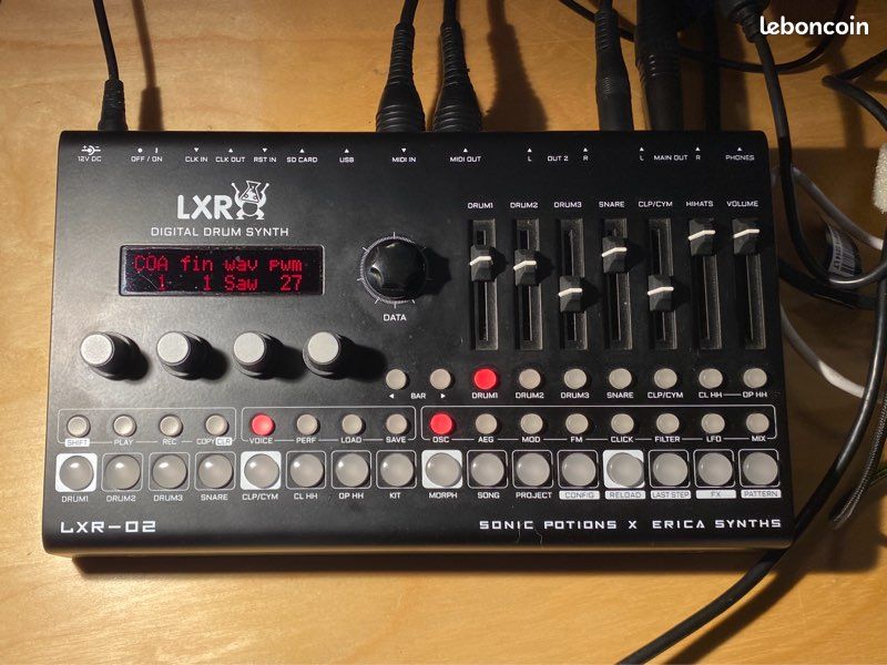 LXR 02 Erica Synths ( echange avec Digitakt mk1 )