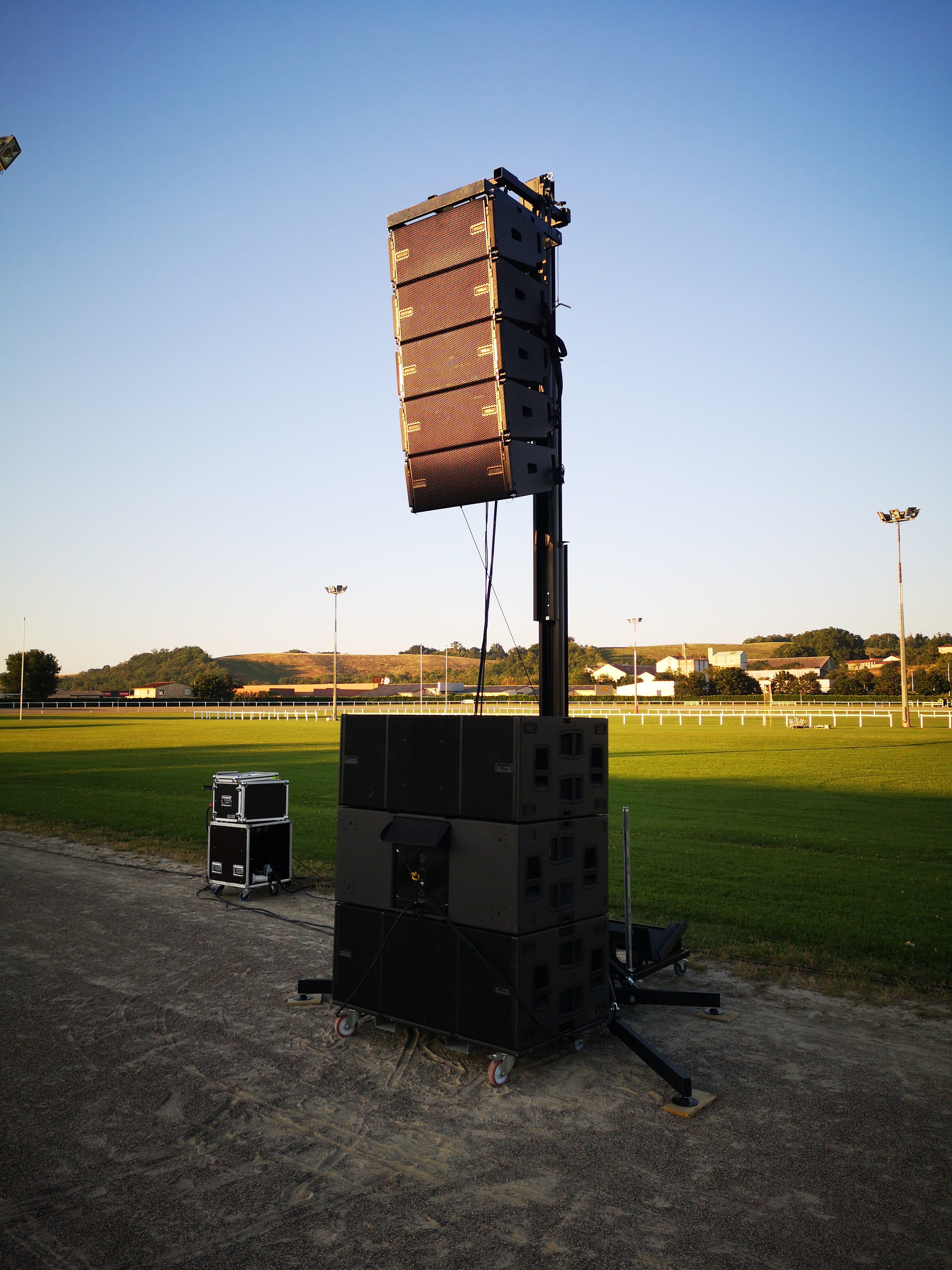 Systeme VIO Line array + Subs DB Tecnologies VIO 