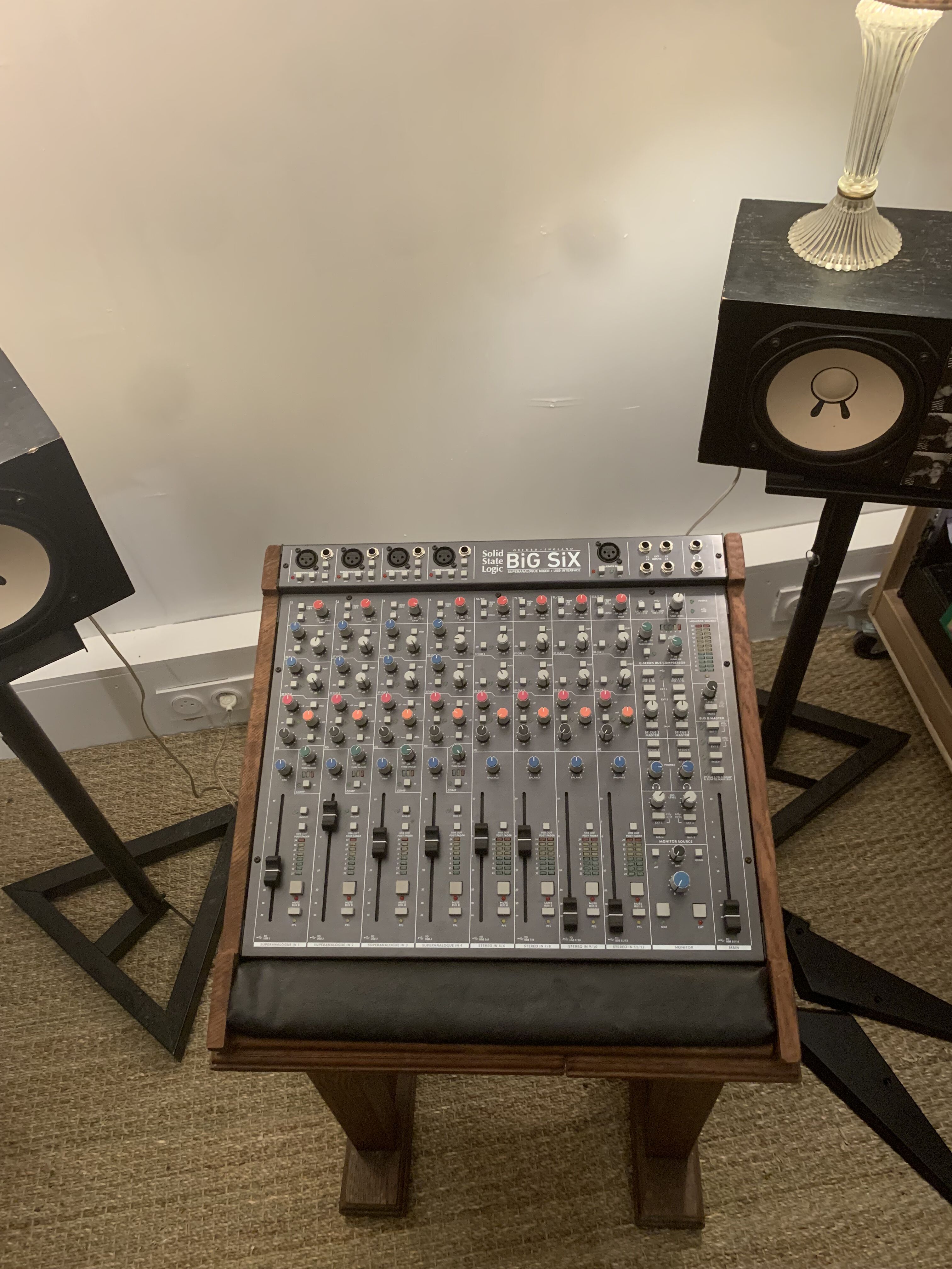 Meuble SSL Big Six (style Mixing Table)