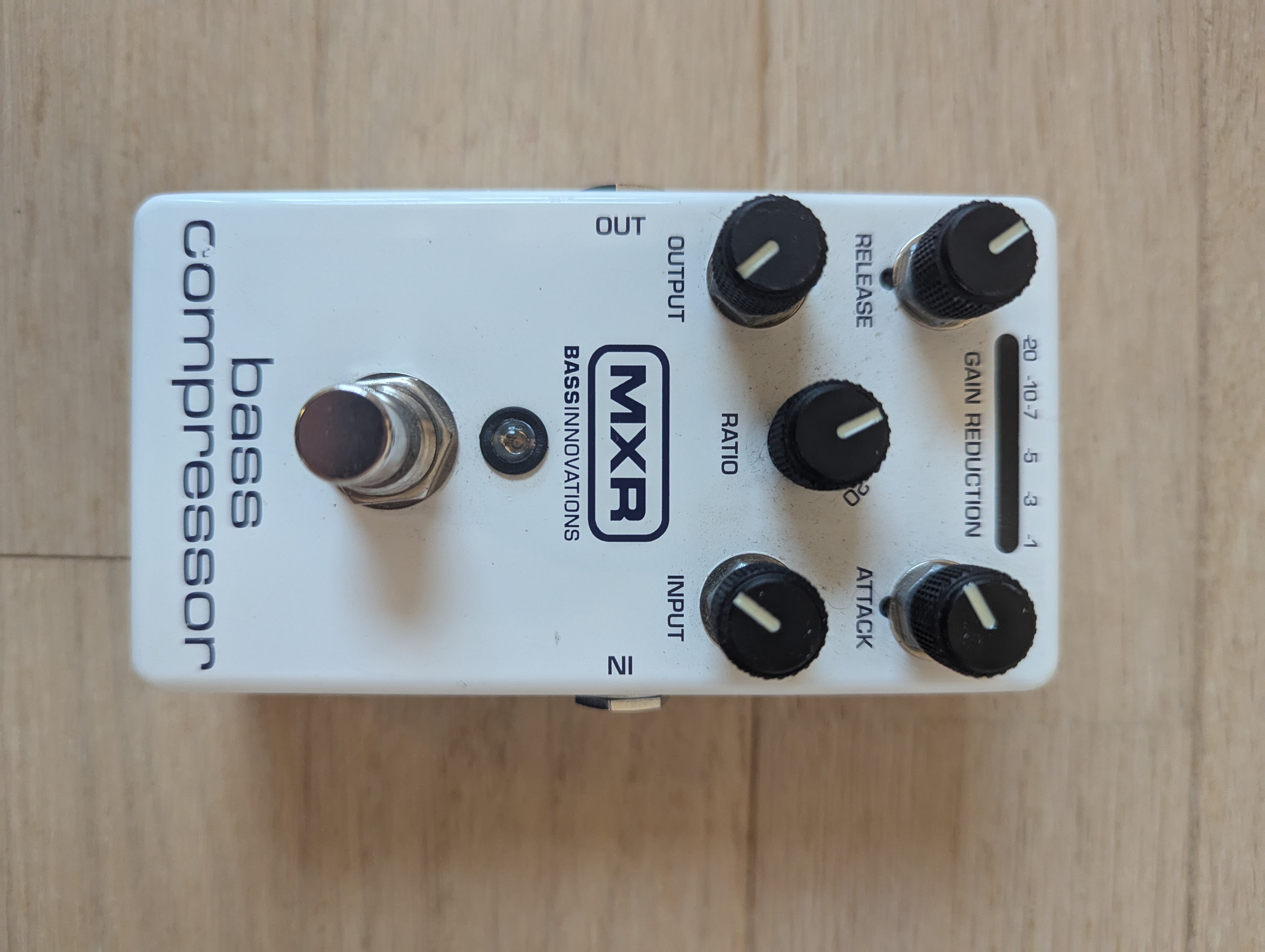 Vends pédale MXR Bass compressor