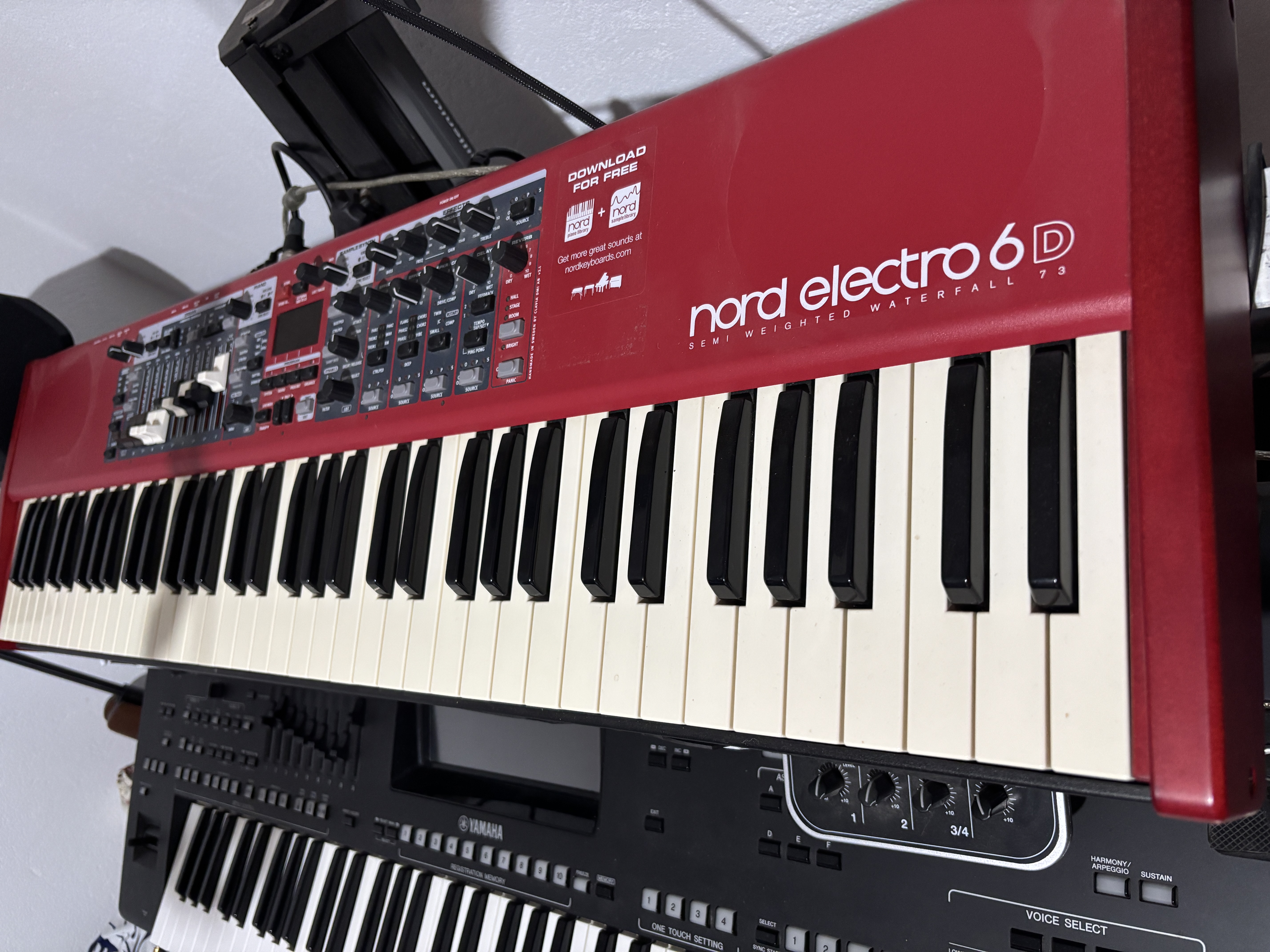 Vds Clavia Nord Electro 6D -73