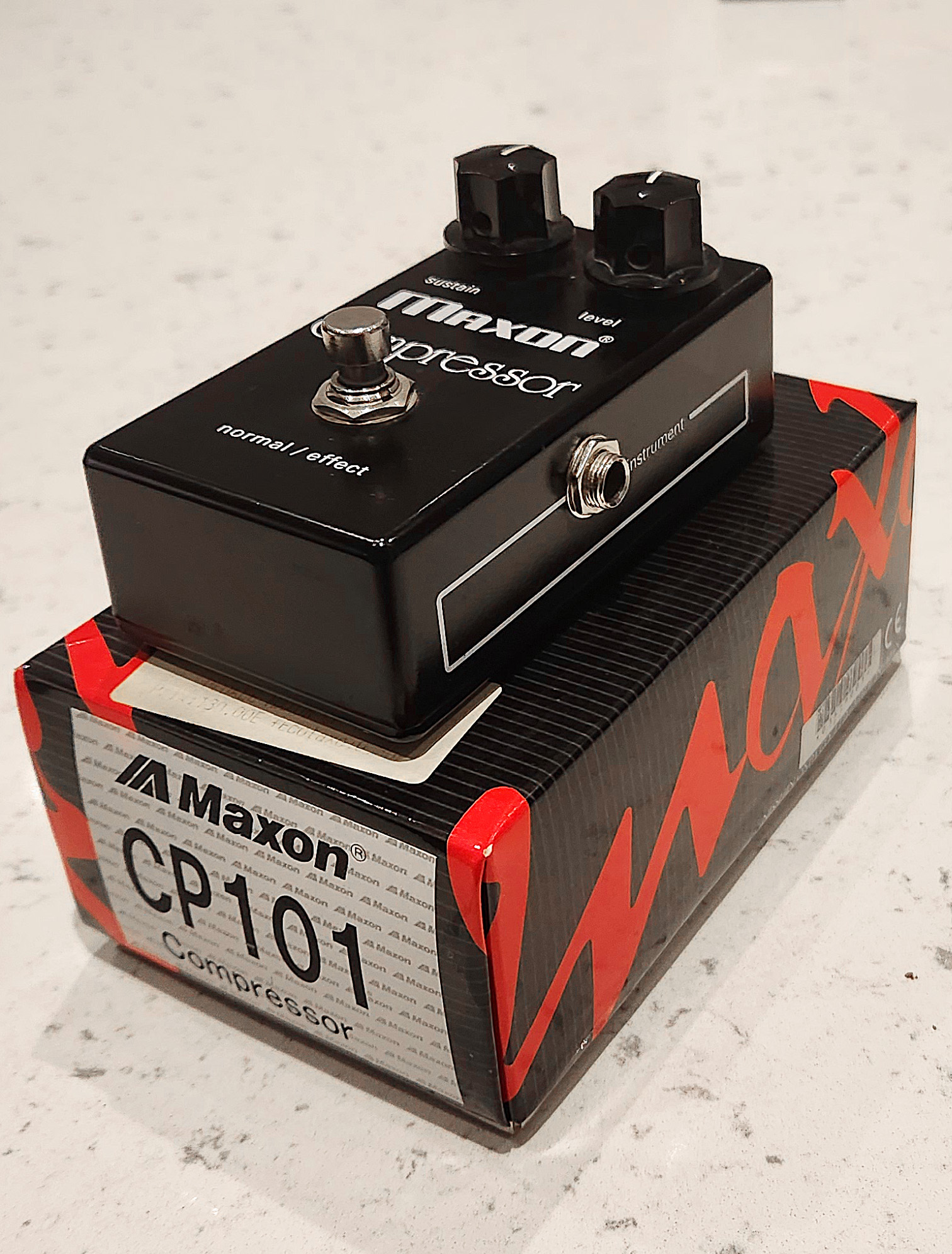 Vends pédale d'effet MAXON CP101 COMPRESSOR