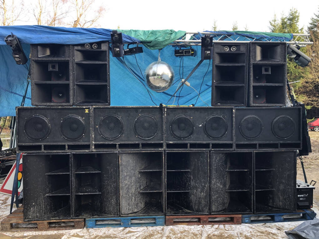 6687318.jpeg 6687318.jpeg