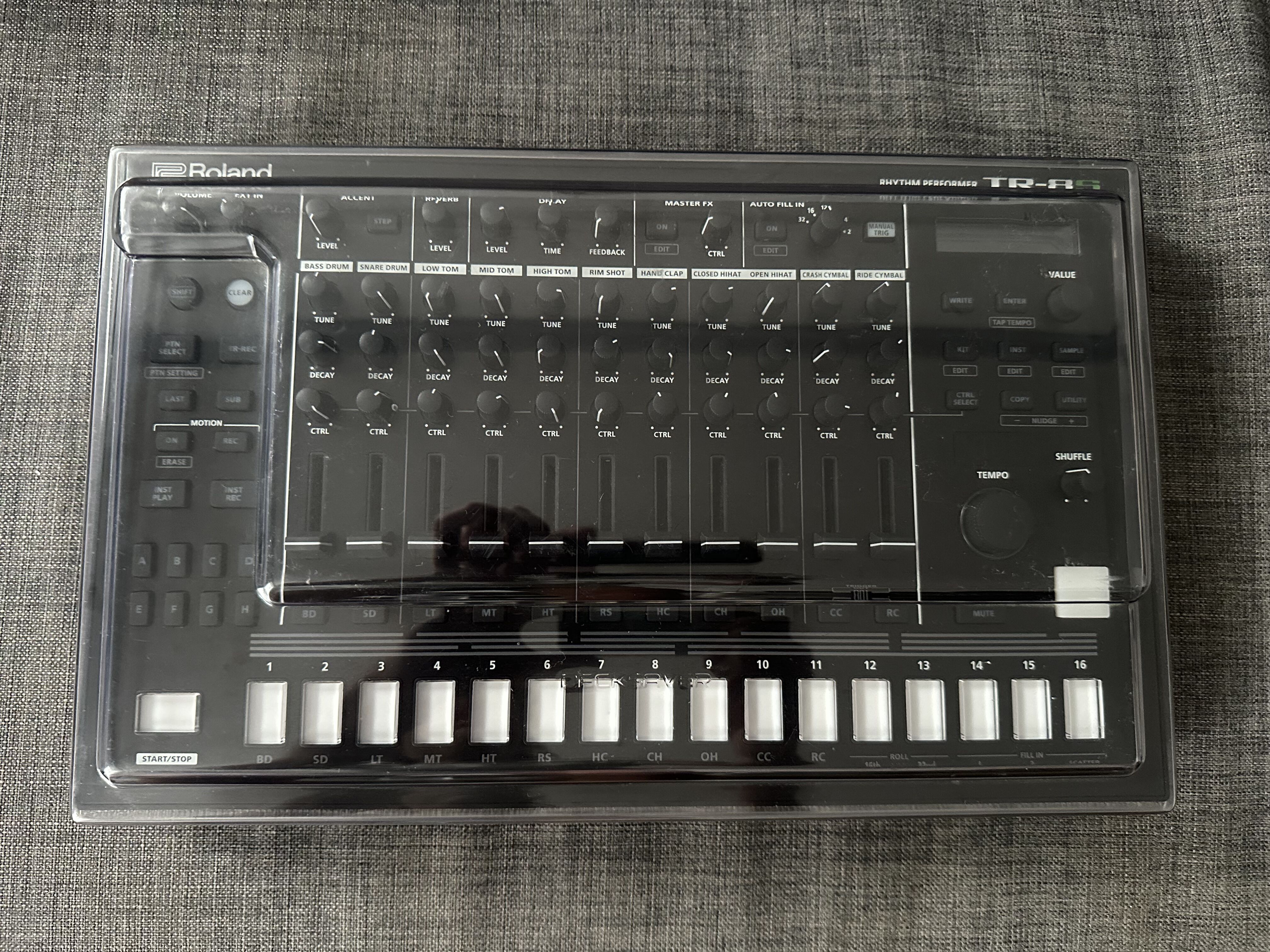 Roland TR8S + Decksaver