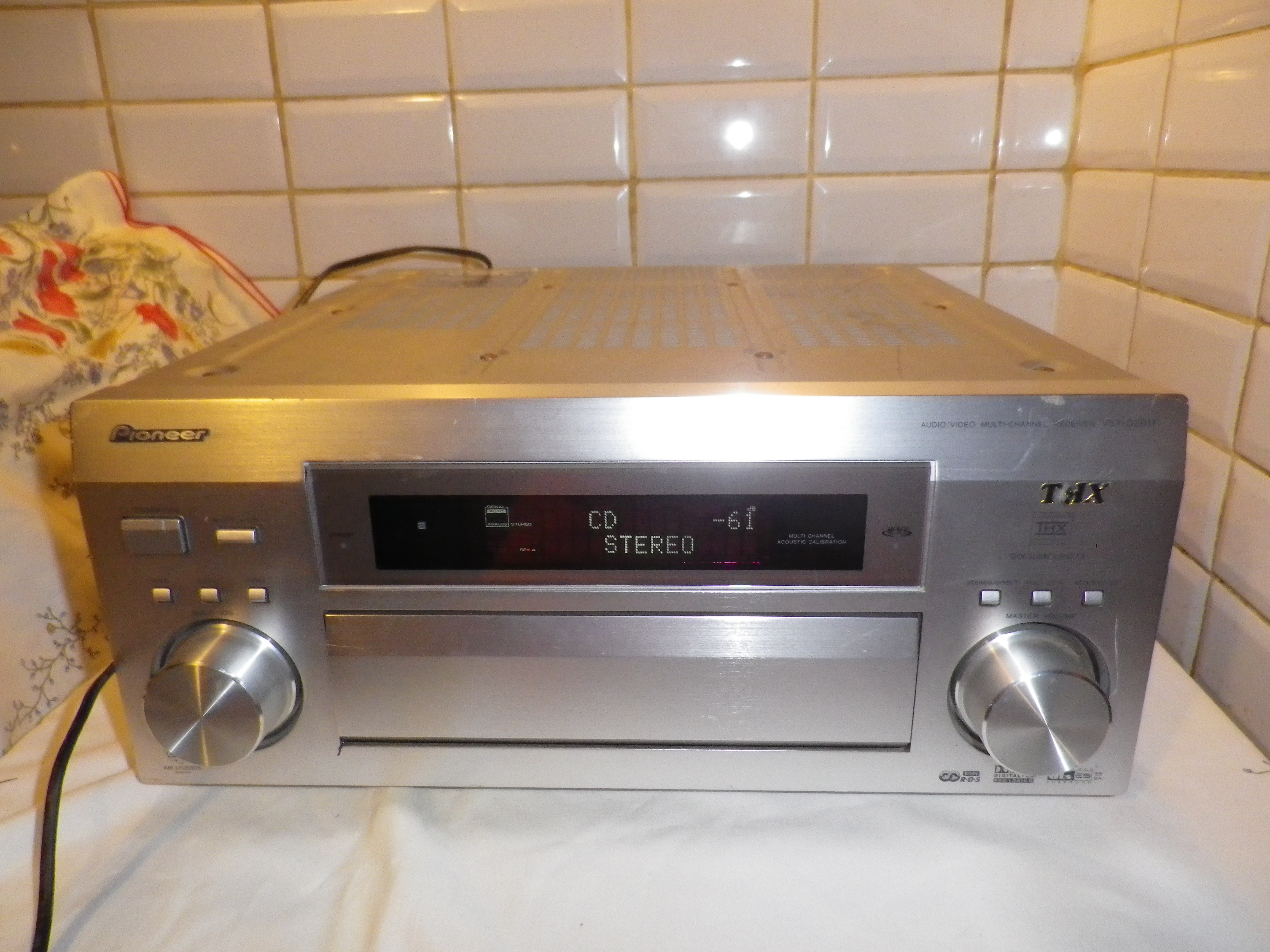 Amplificateur home-cinéma 7.1 Pioneer VSX-D2011S Silver 