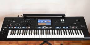 Vends Yamaha Genos 1 en version 2 avec garantie + pack enceintes