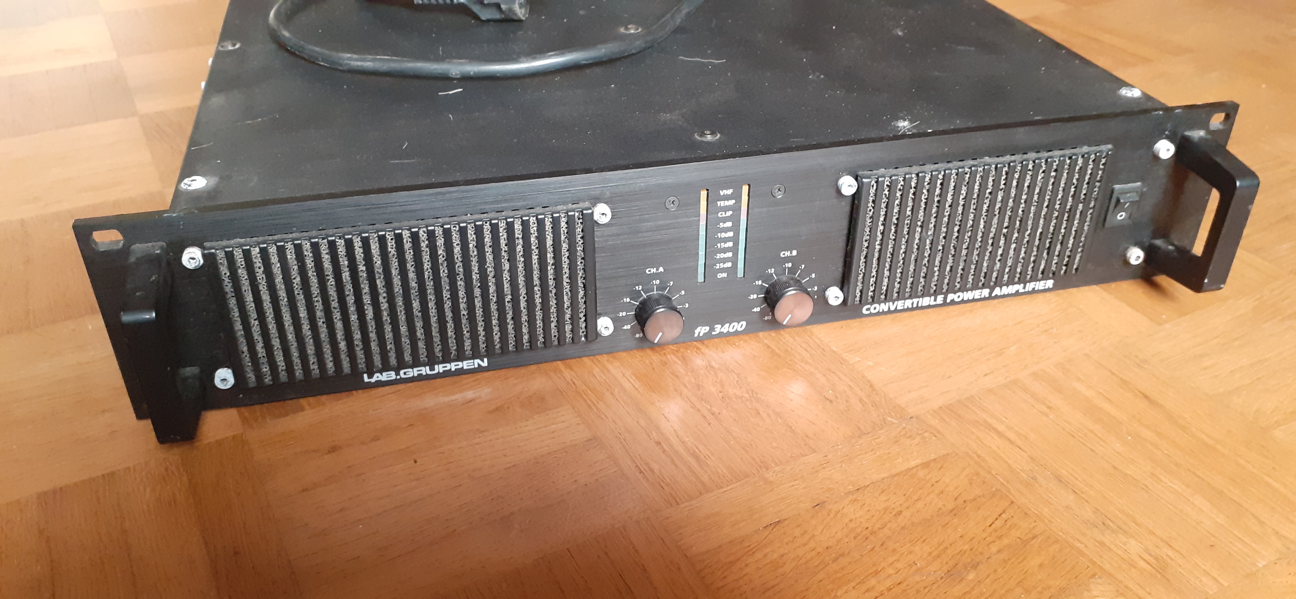 ampli lab gruppen fp3400