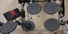 Batterie électronique YAMAHA DTXPLORER