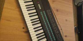 Yamaha DX7 - Synthetiseur Legendaire - Accessoires - Excellent Etat - Révisé