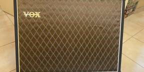 Vends un baffle VOX 212BN