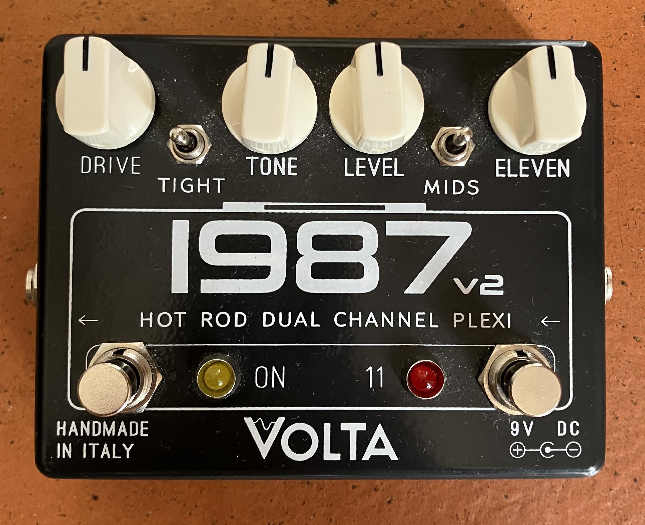 Pédale distortion « 1987v2 » - Volta