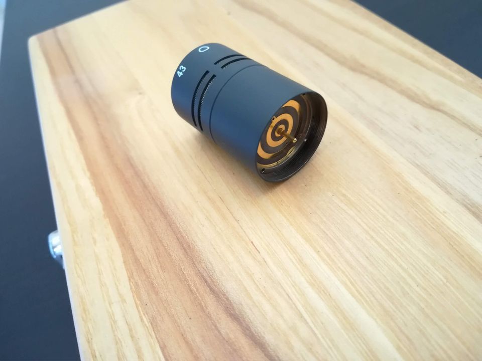 vends capsule neumann ak43