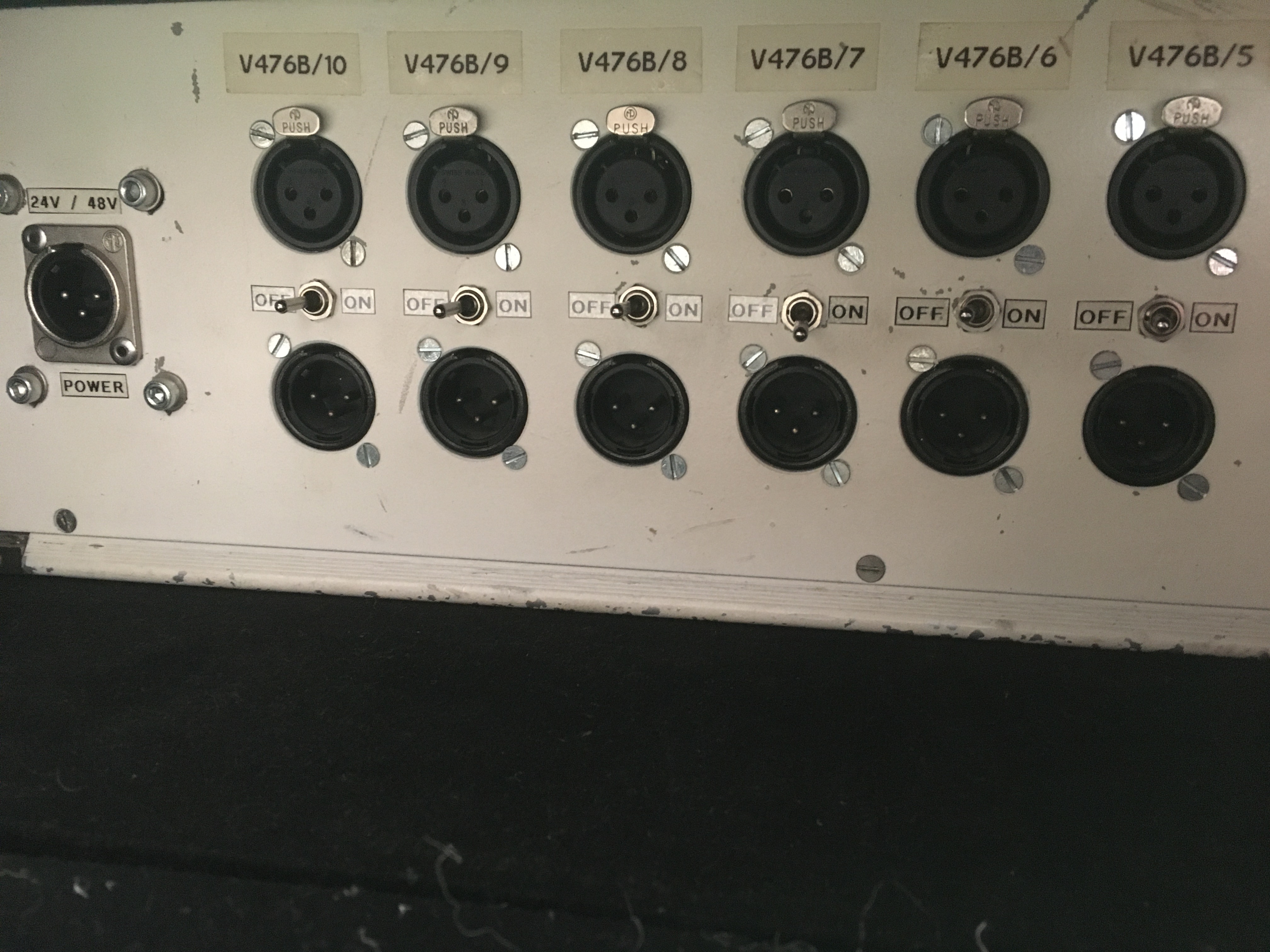 6 Rack Neumann back1