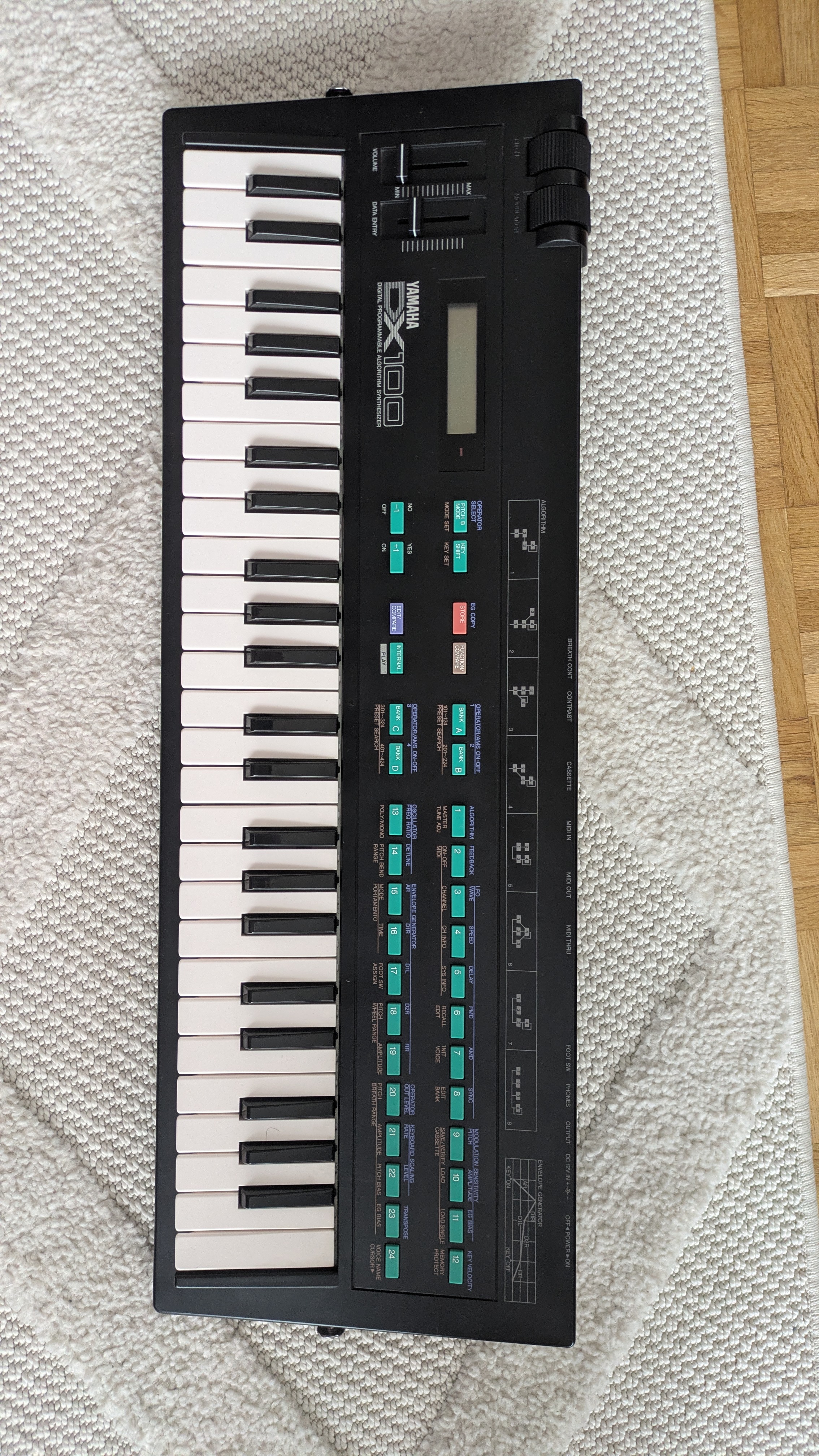 Vends Yamaha DX100