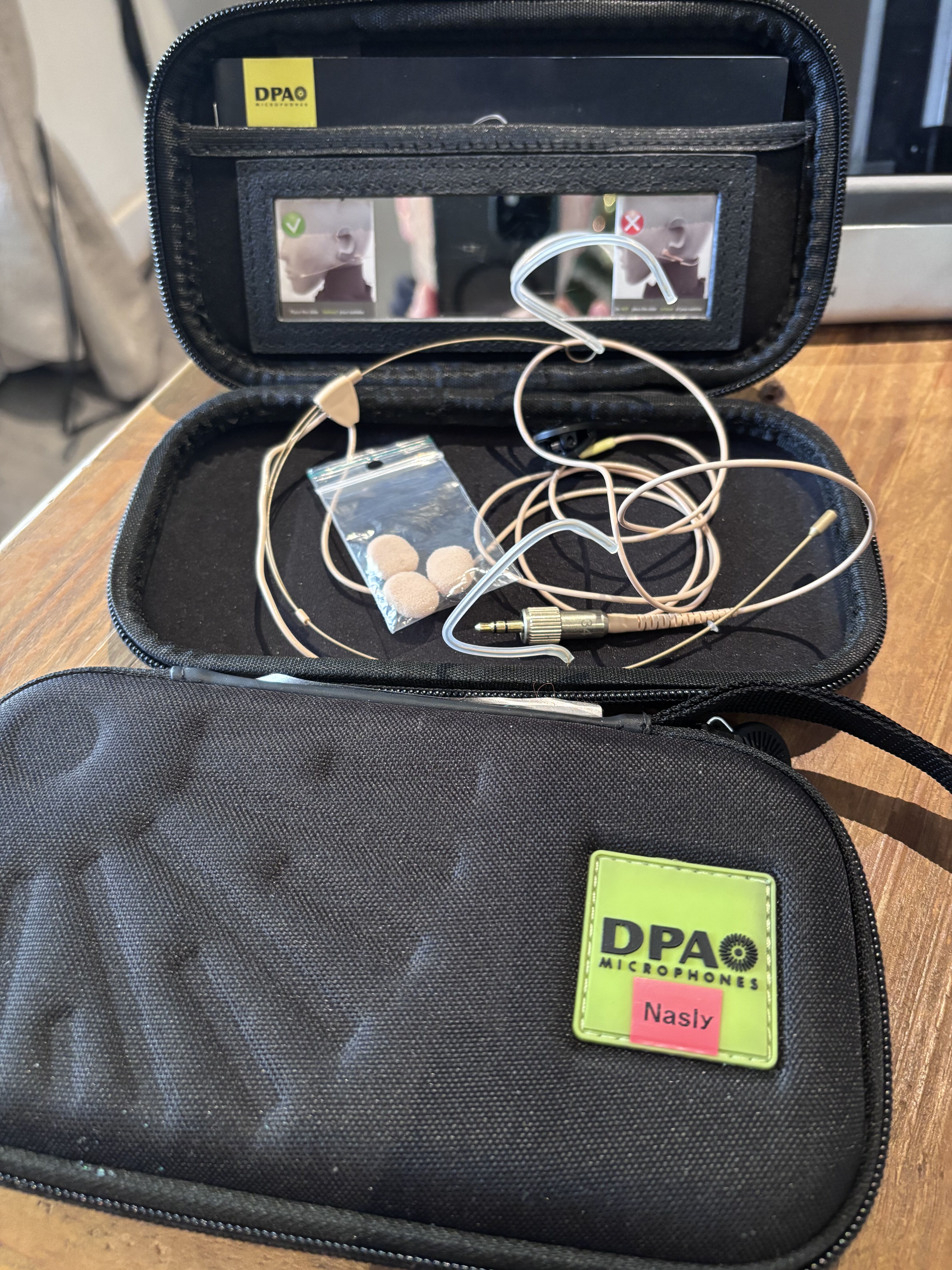 Vends micro casque serre tête DPA 6066-OC-R-F34 comme NEUF ! (2 dispos). 