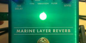 Vends Fender Marine Layer Reverb