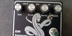 Vends une pédale D'effet DM vernom distortion
