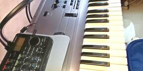 Roland fantom fa 76 +2 cartes d'extensions