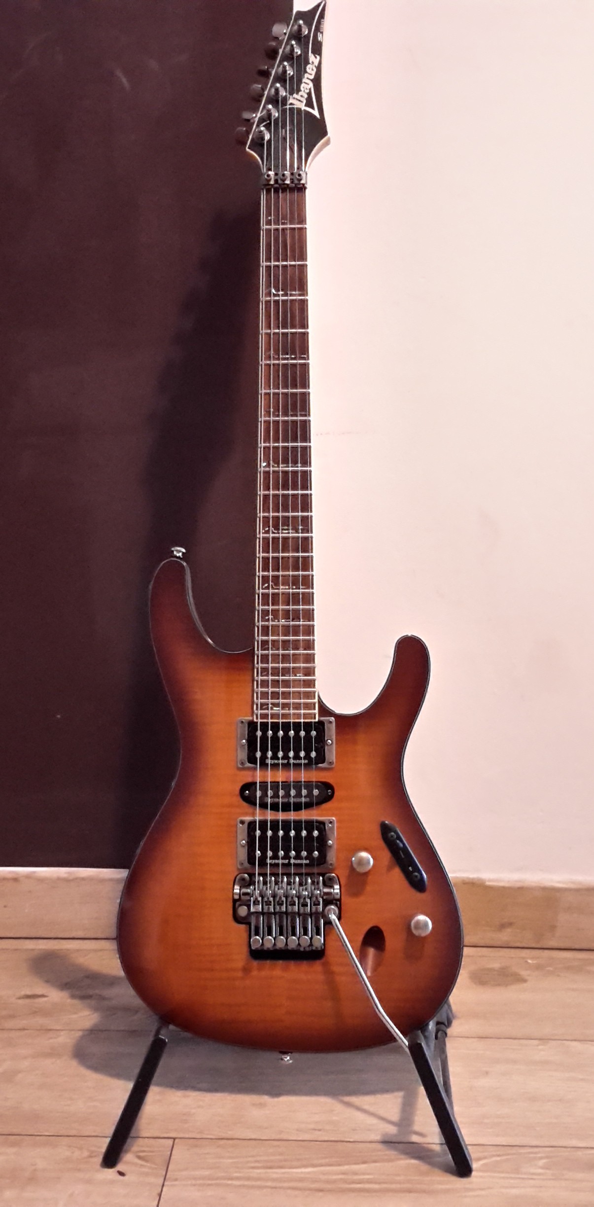 Vends guitare électrique Ibanez S770FM 