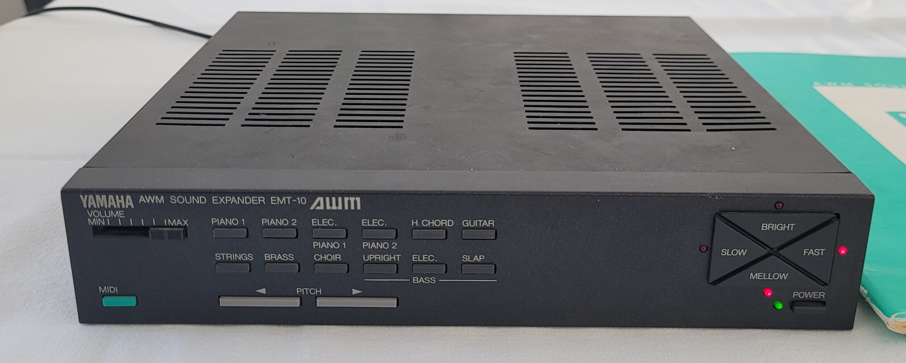 Vend expandeur Yamaha EMT 10