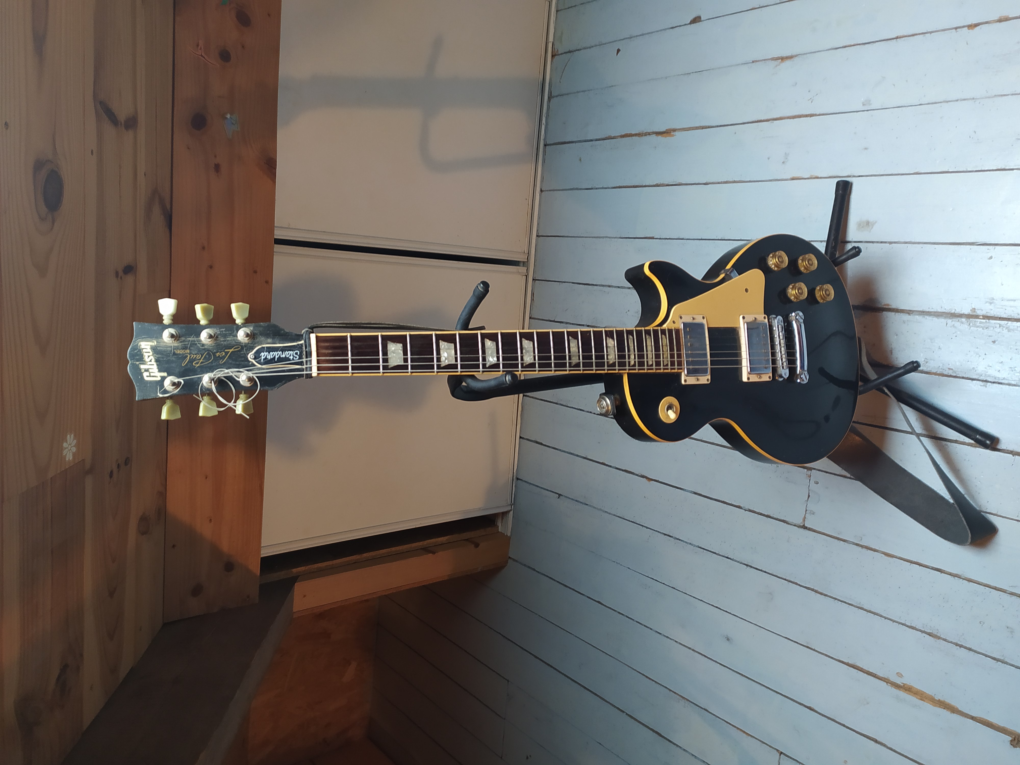 Vend Gibson Lespaul standard 1992 noire