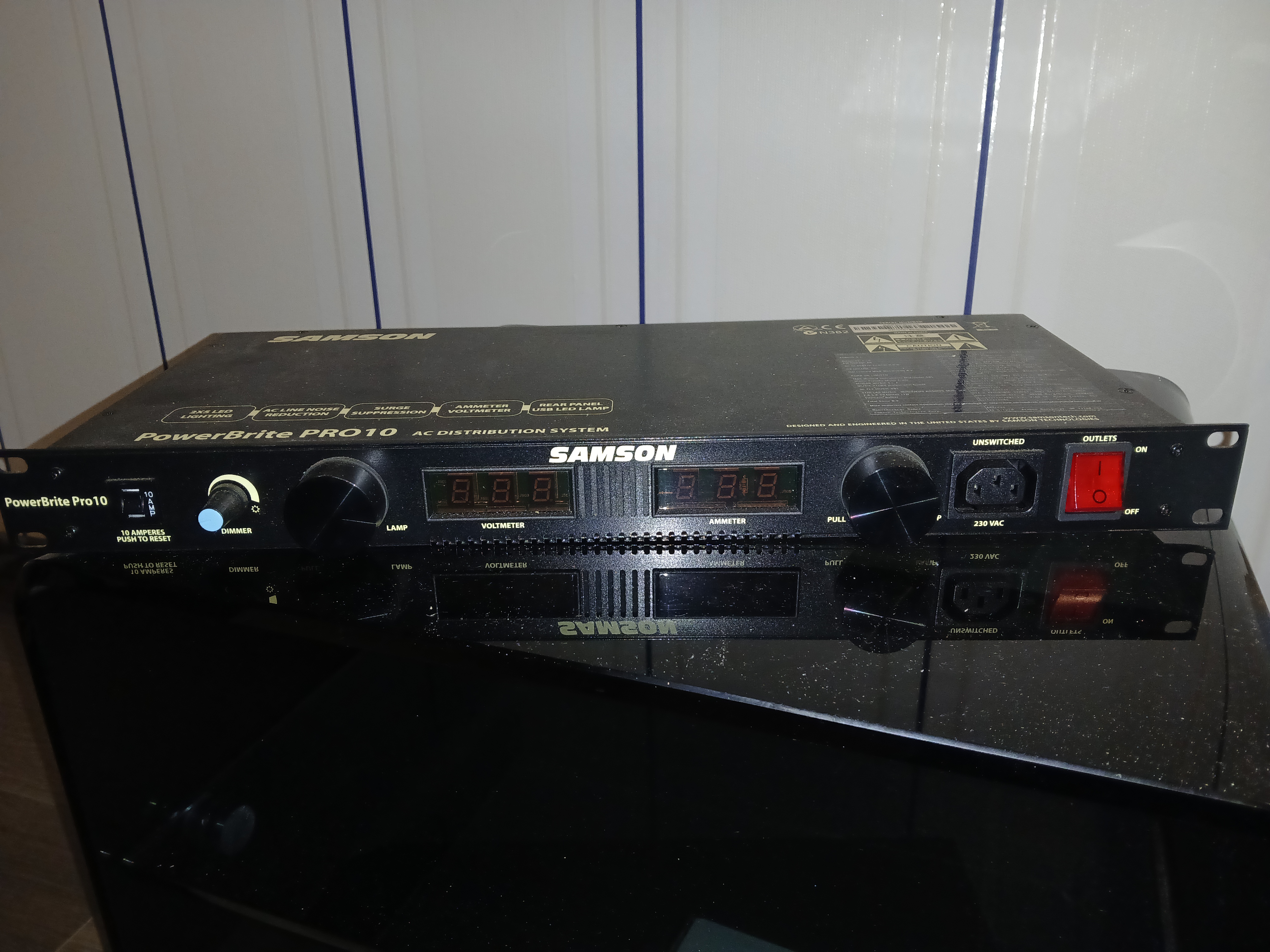 Vends "power conditioner" samson neuf