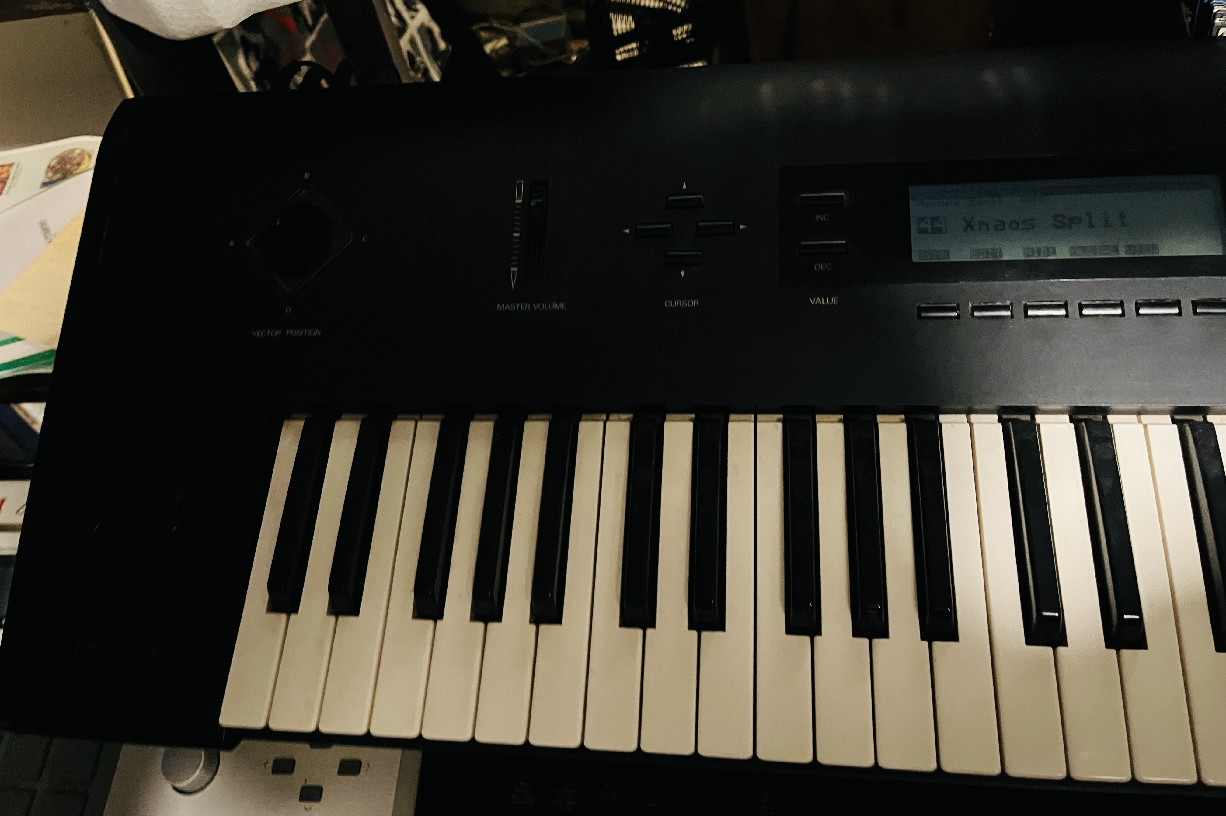 Vends Korg Wavestation 