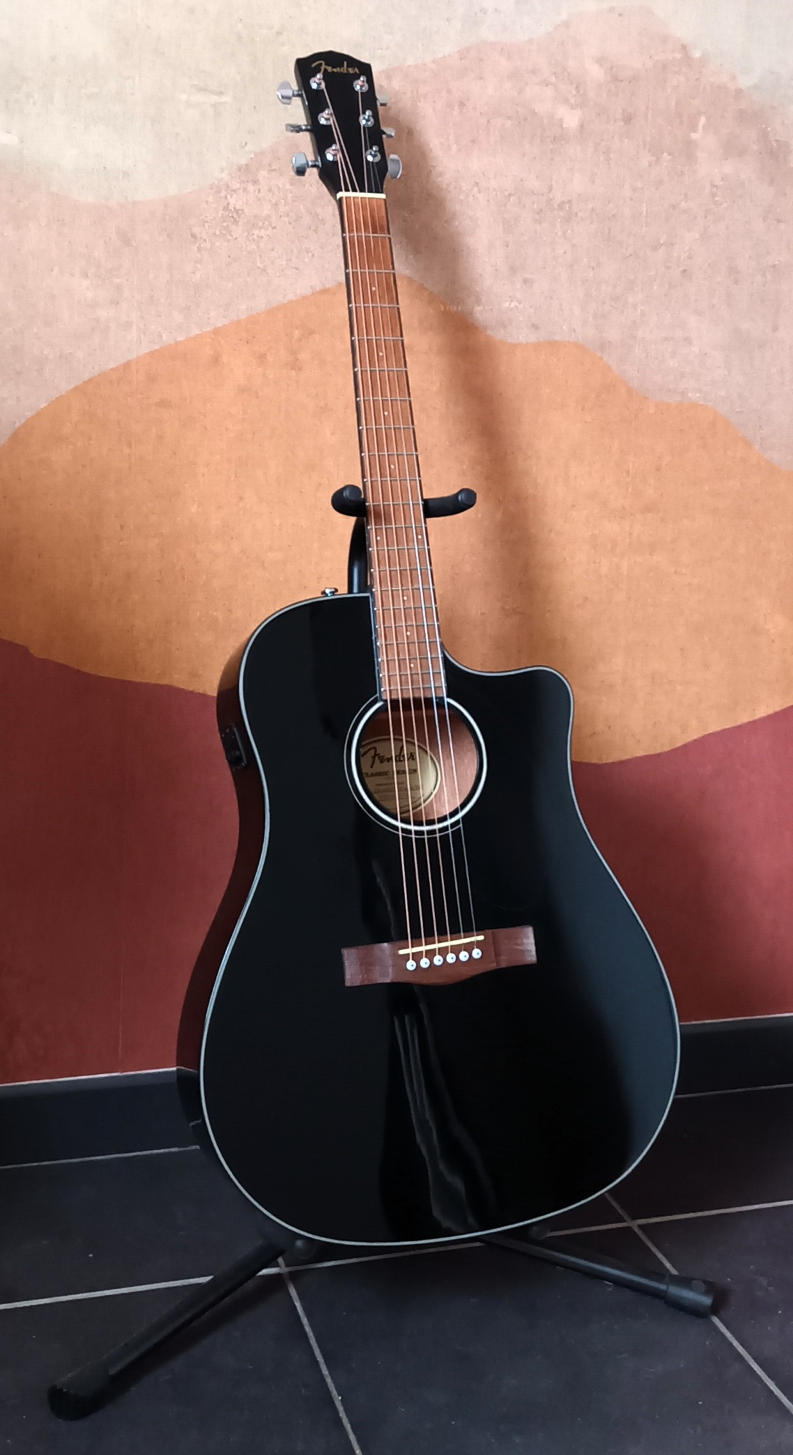 Vends guitare Fender modèle CD-60SCE-Dread/NAT