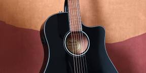 Vends guitare Fender modèle CD-60SCE-Dread/NAT