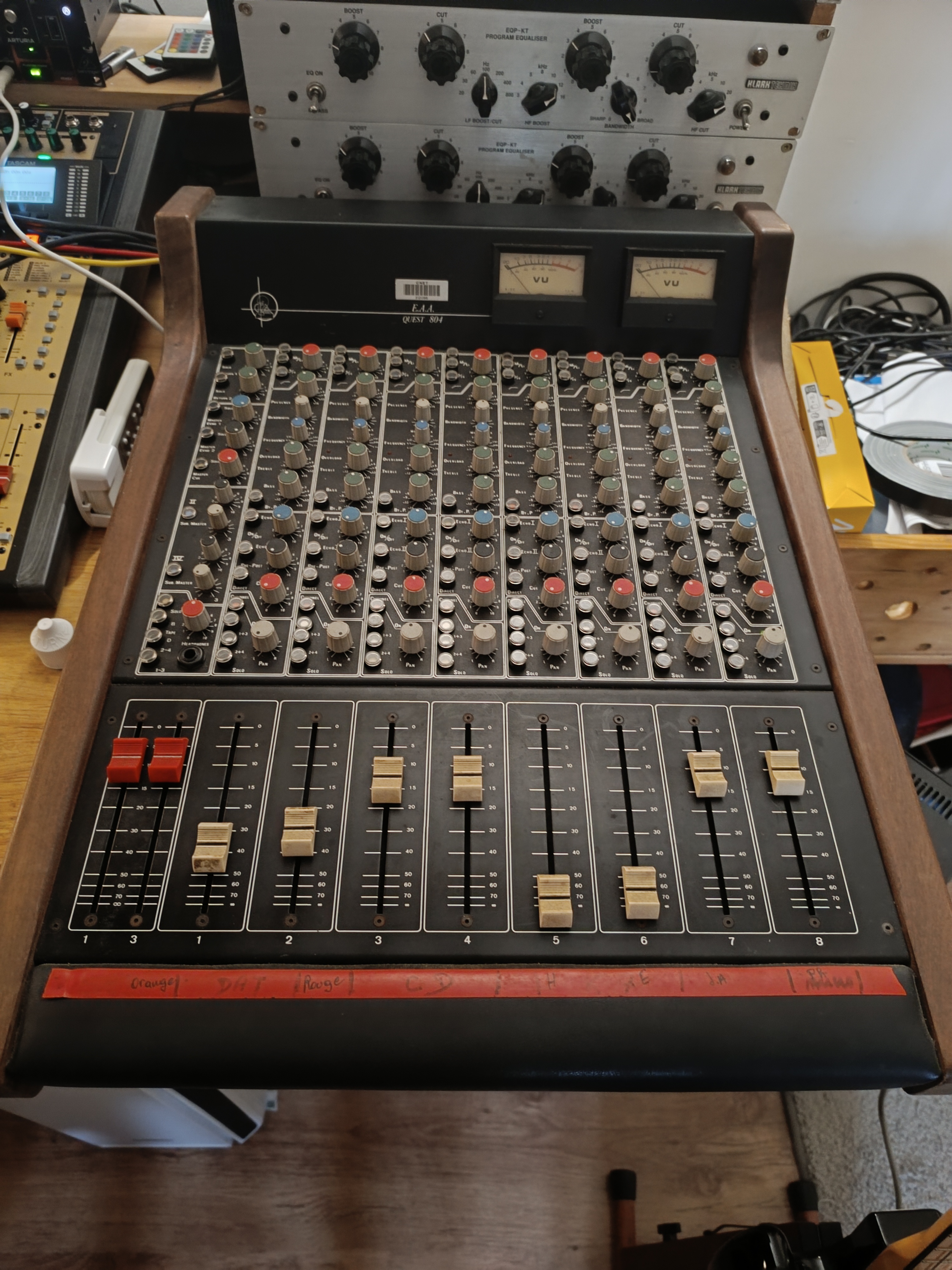 Console Analogique EAA Quest 804