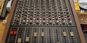 Console Analogique EAA Quest 804