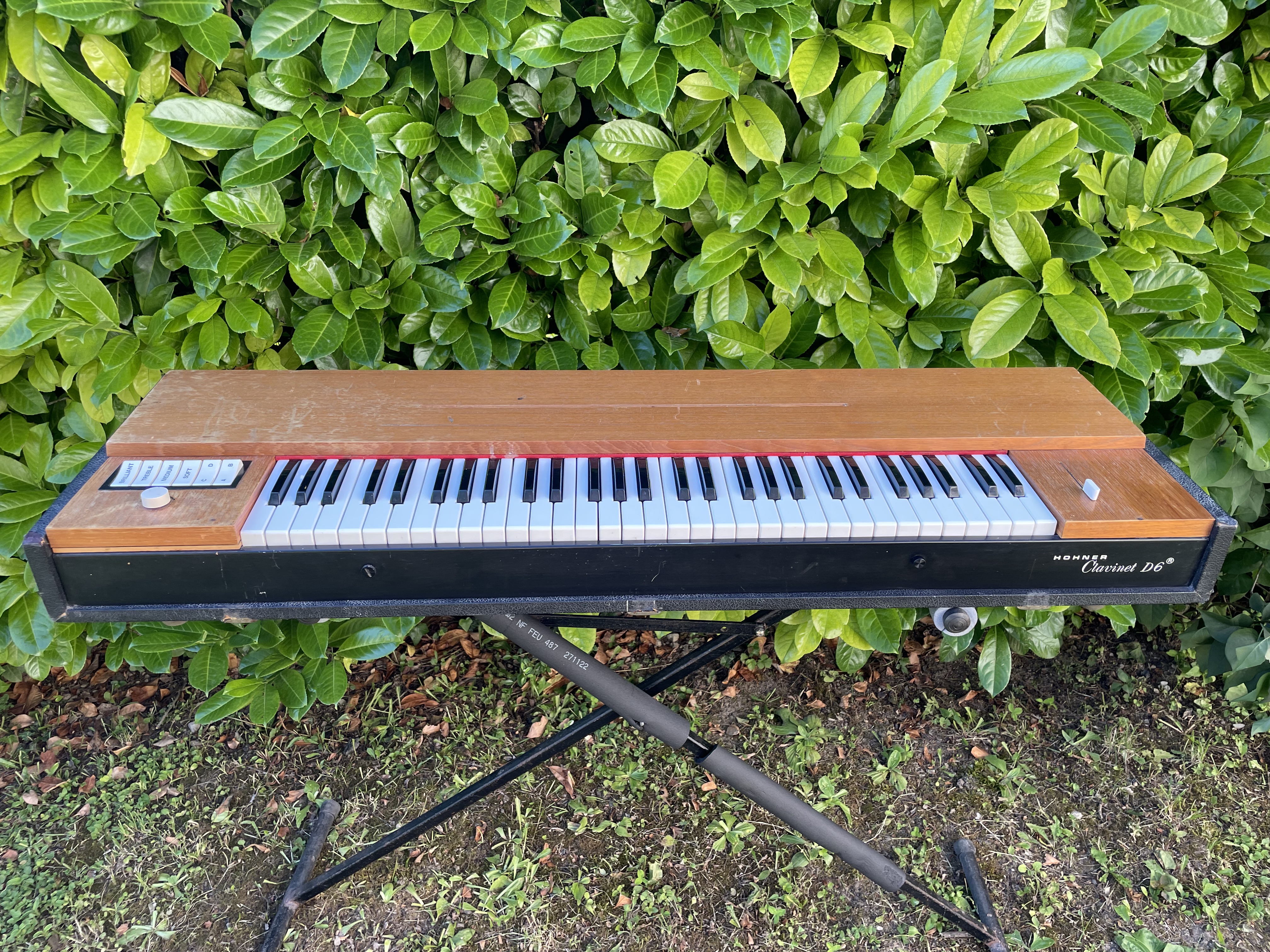 Clavinet D6 à finir de maintenir