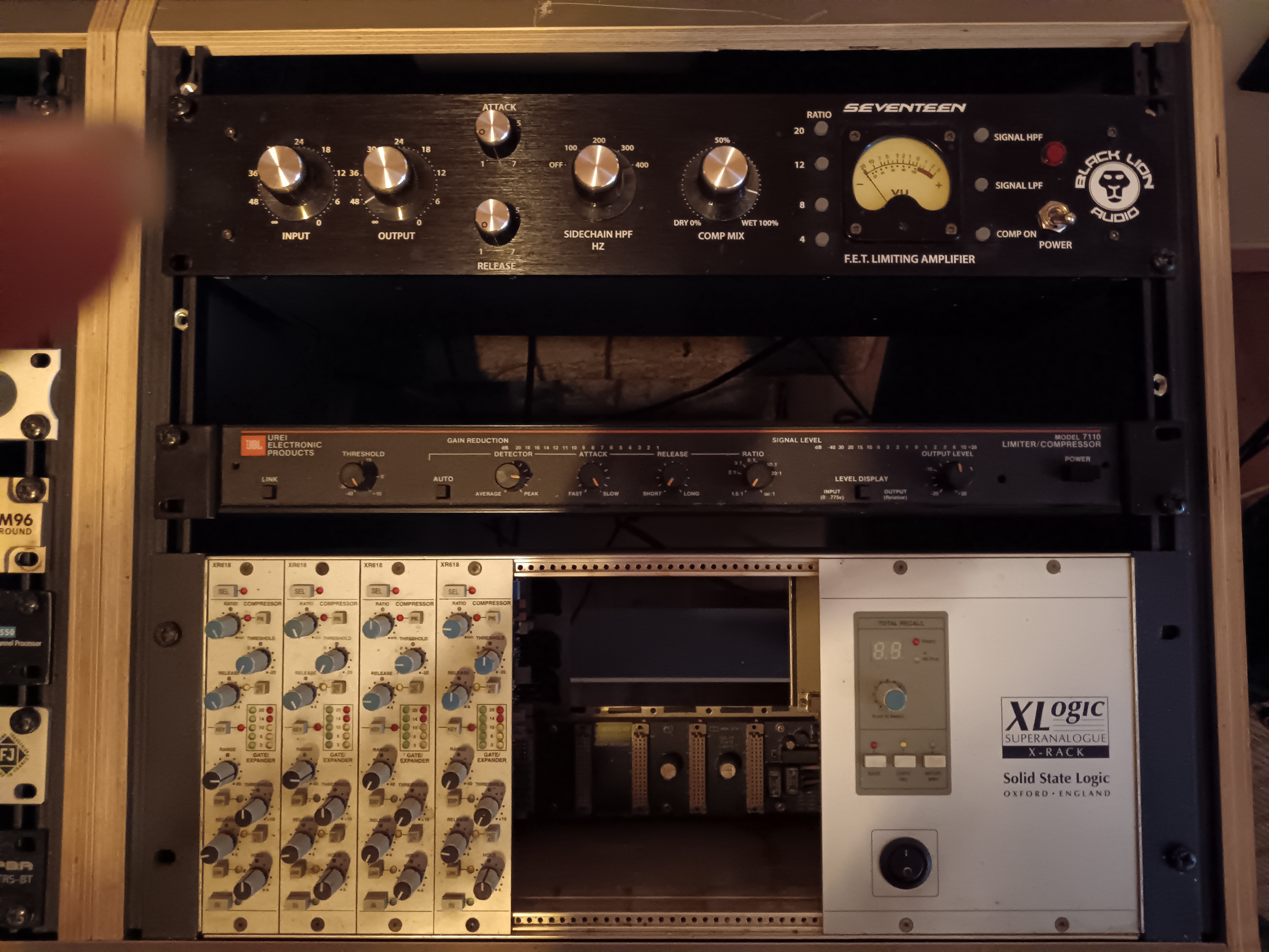 vends compresseur jbl urei 7110