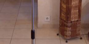 2nd pied de micro avec perche en très bon état