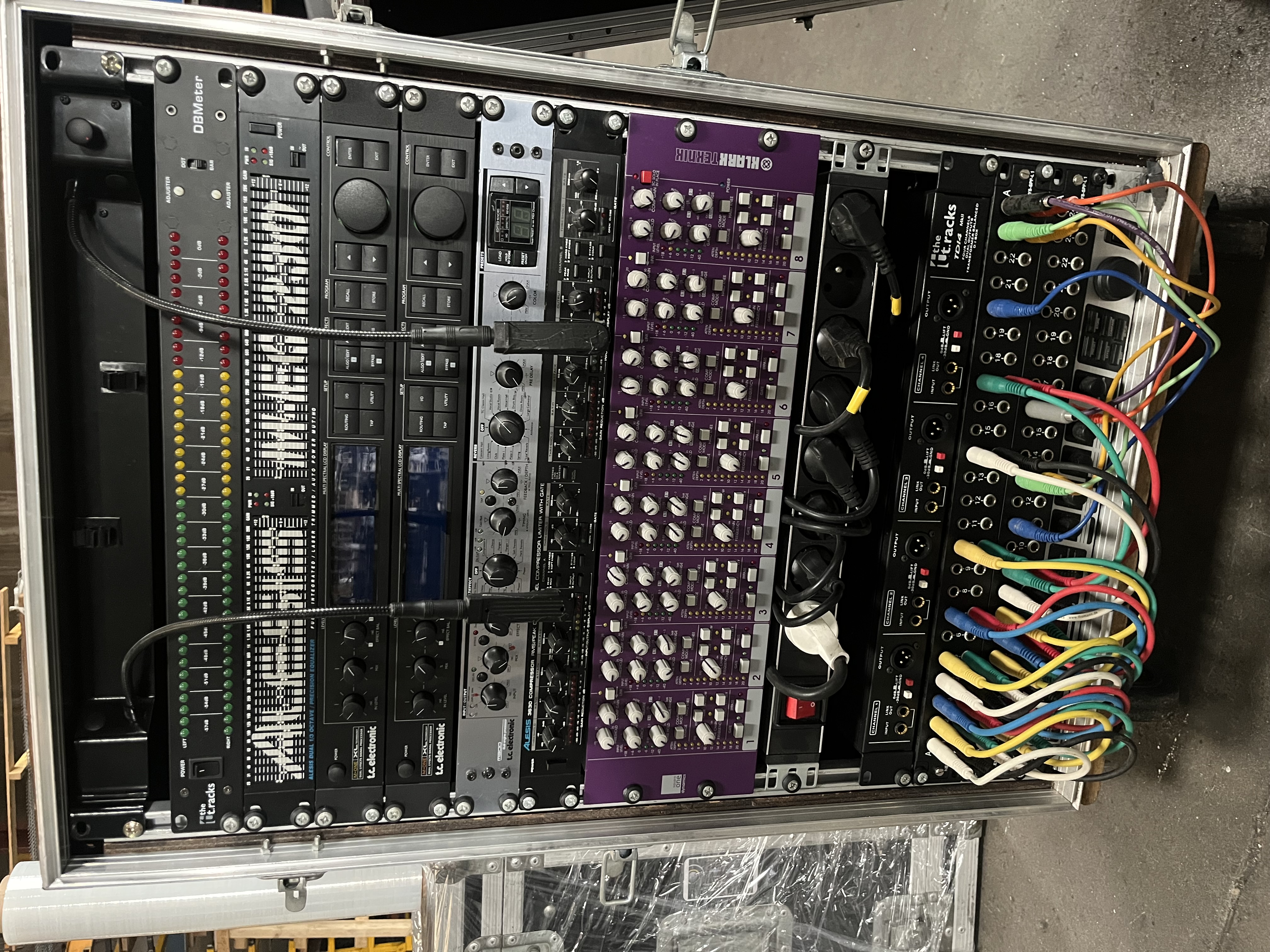 TC Electronics M300 – Équipement de Réverbération Compact et Polyvalent – 80 €