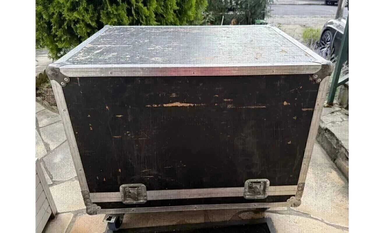 Flight-case NEXO LS 1200