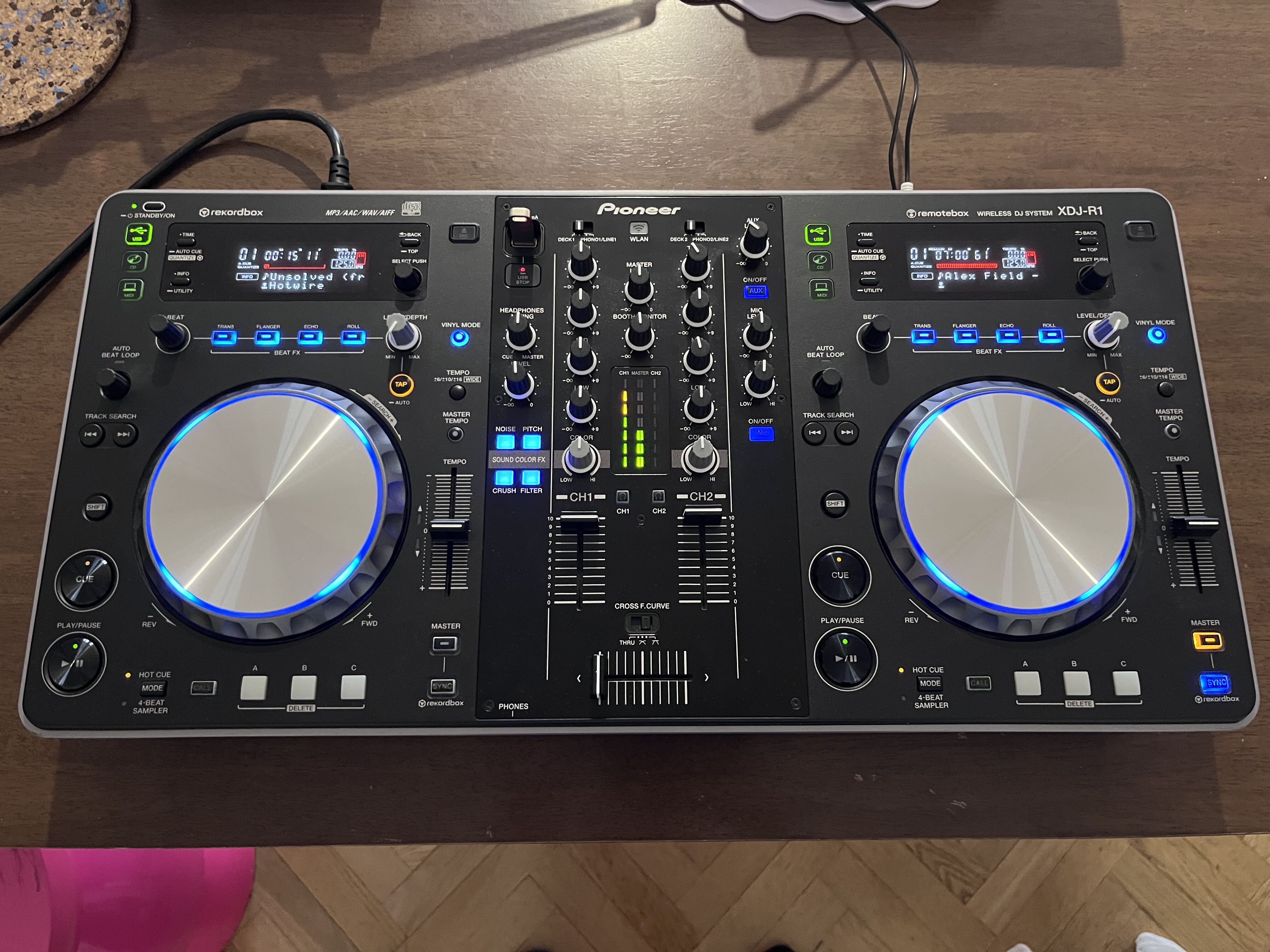 XDJ R1 + Decksaver
