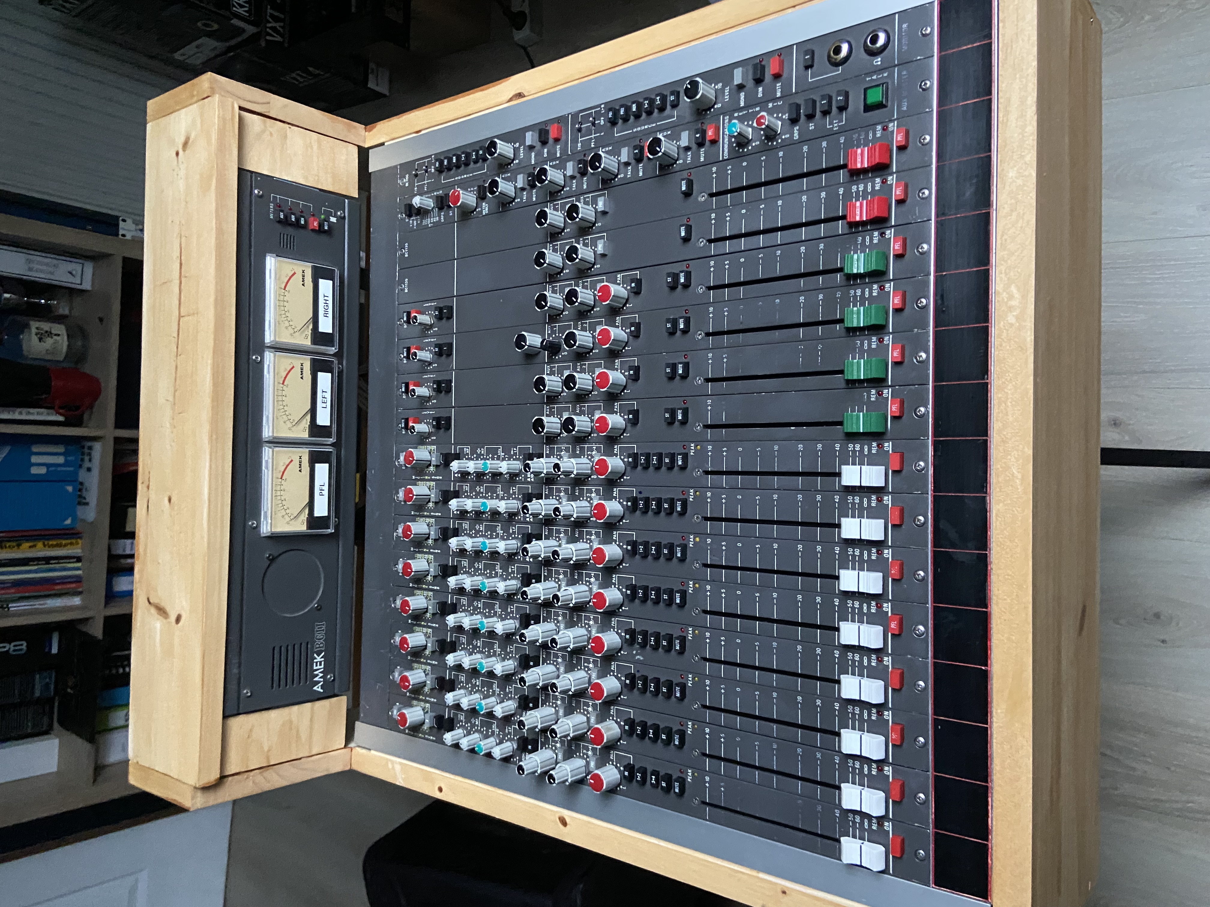 Vends Console Amek BCII