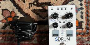 Pédale boîte à rythmes - Digitech SDRUM Strummable Drums