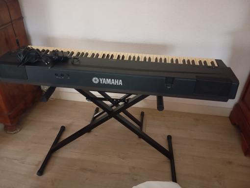 Vends P-70 Yamaha 